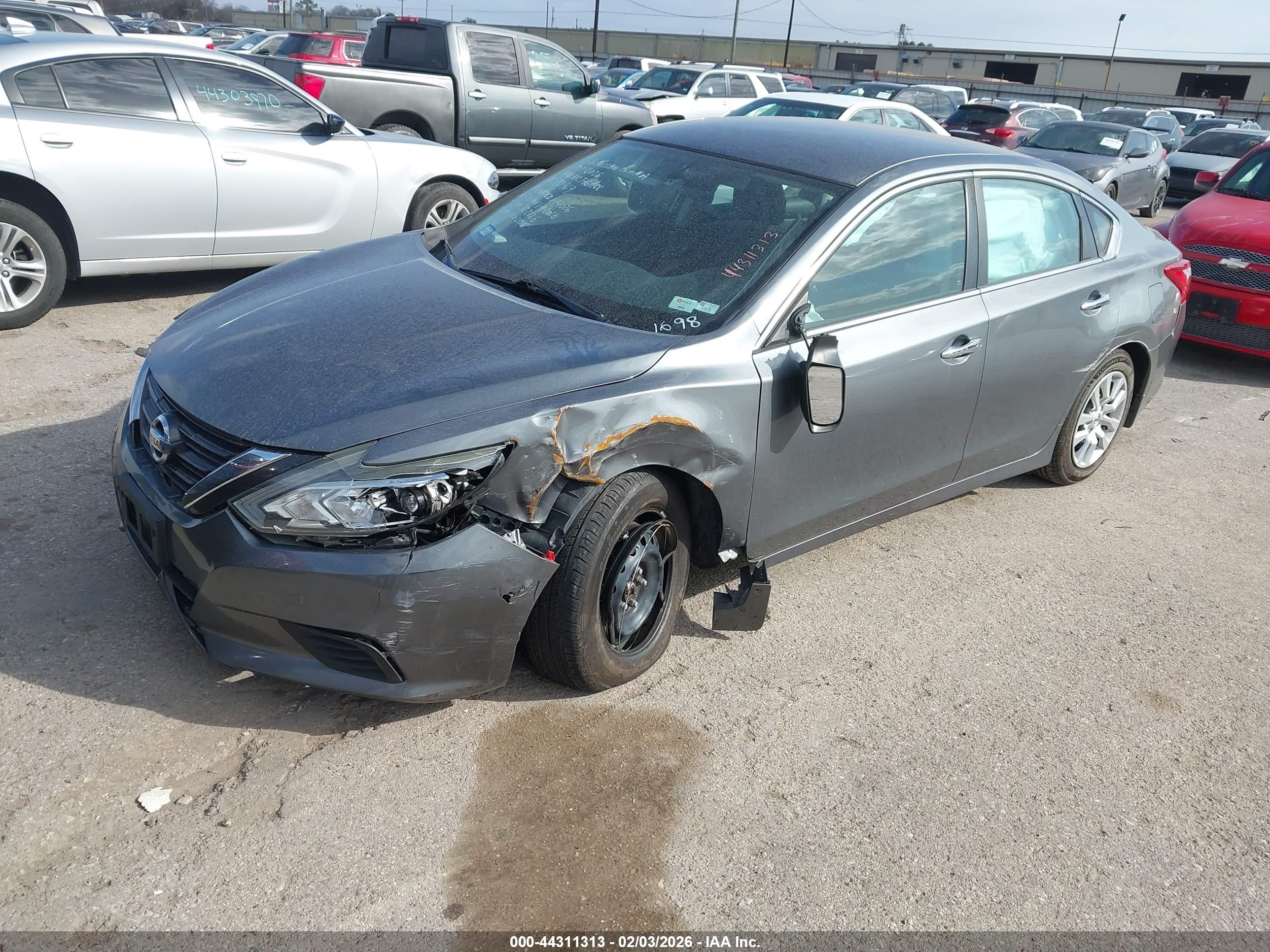 NISSAN ALTIMA image 2