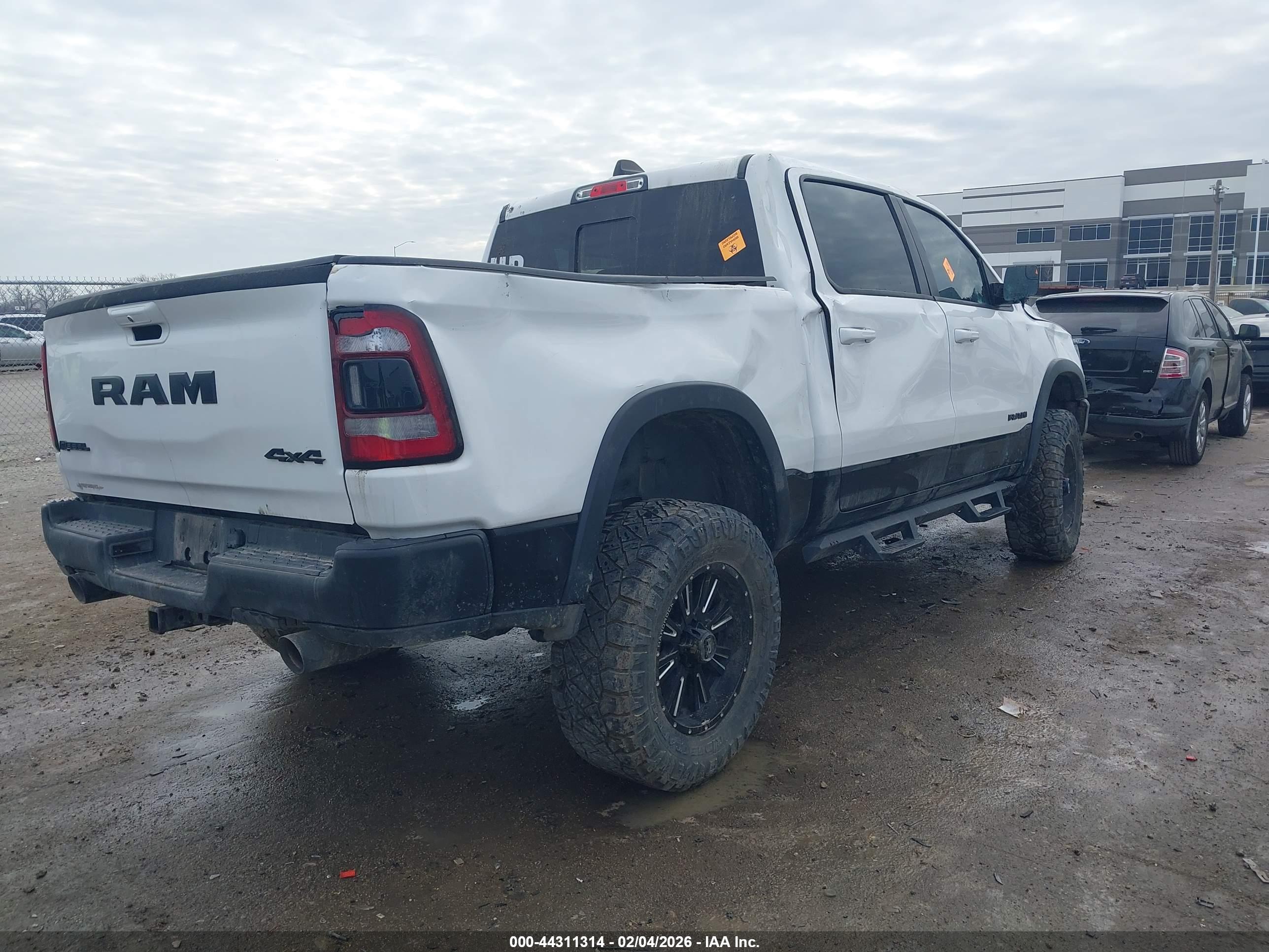 RAM 1500 image 4