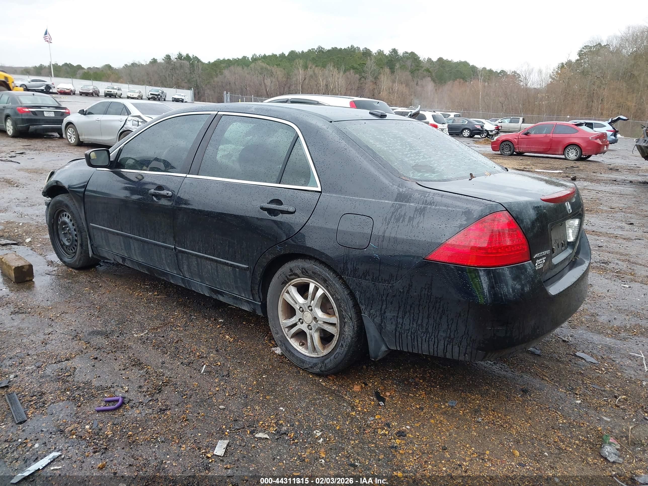 HONDA ACCORD image 3