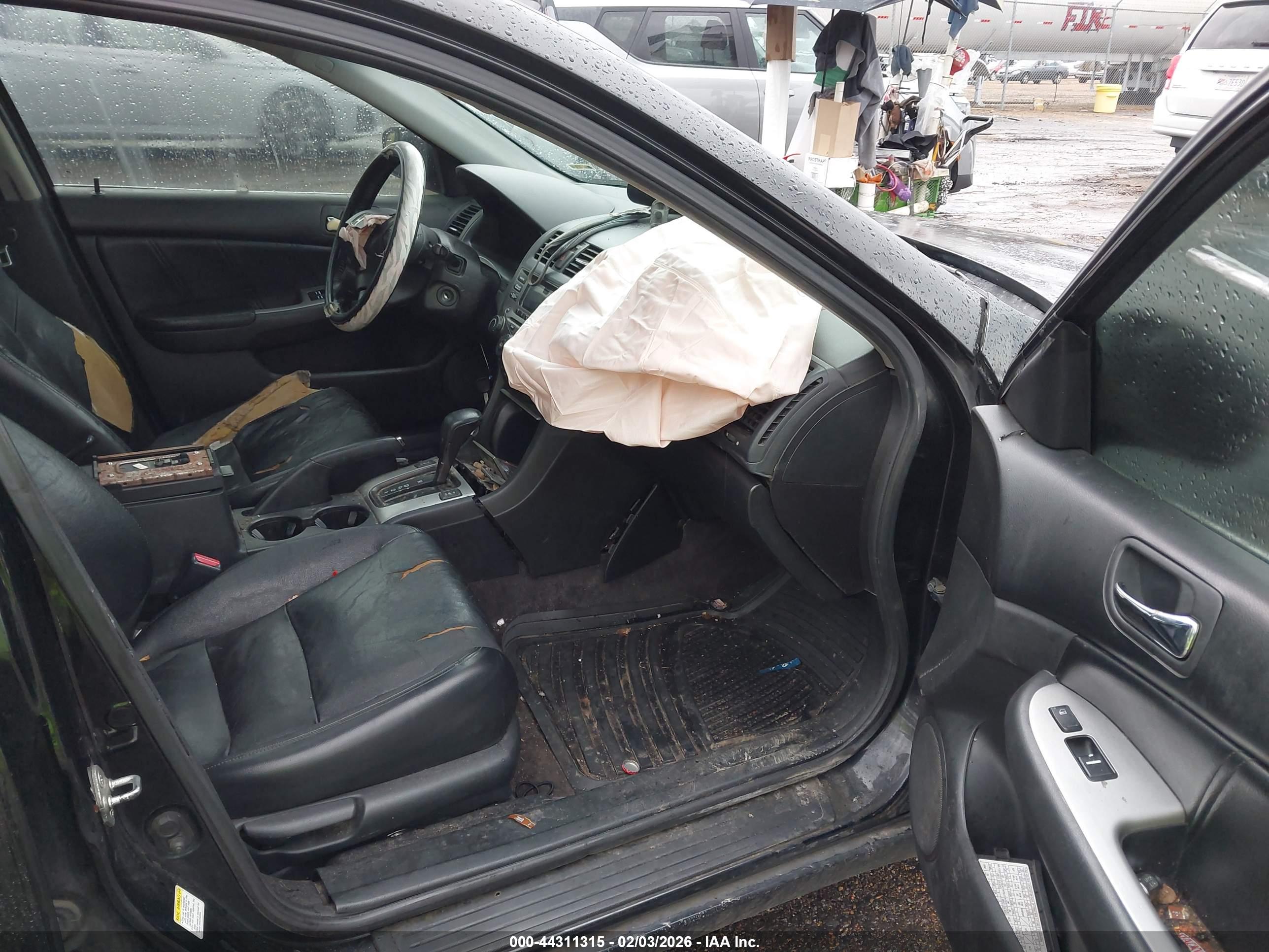 HONDA ACCORD image 5
