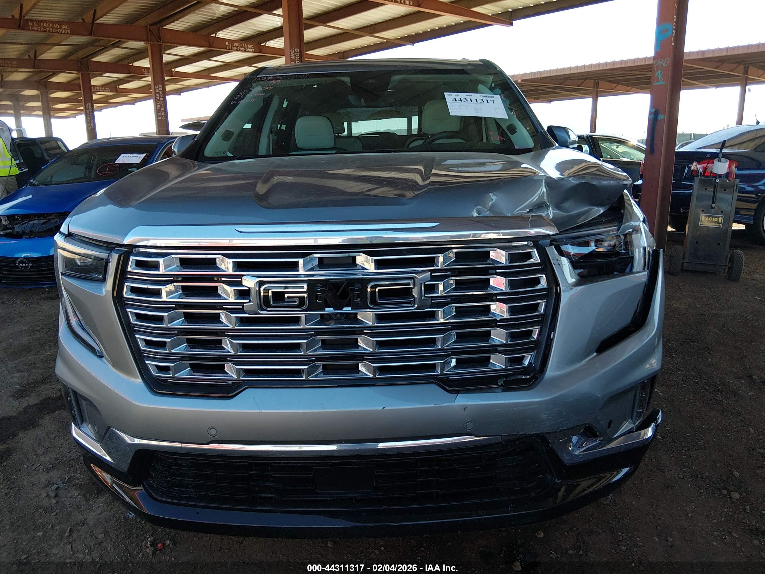 GMC ACADIA image 6