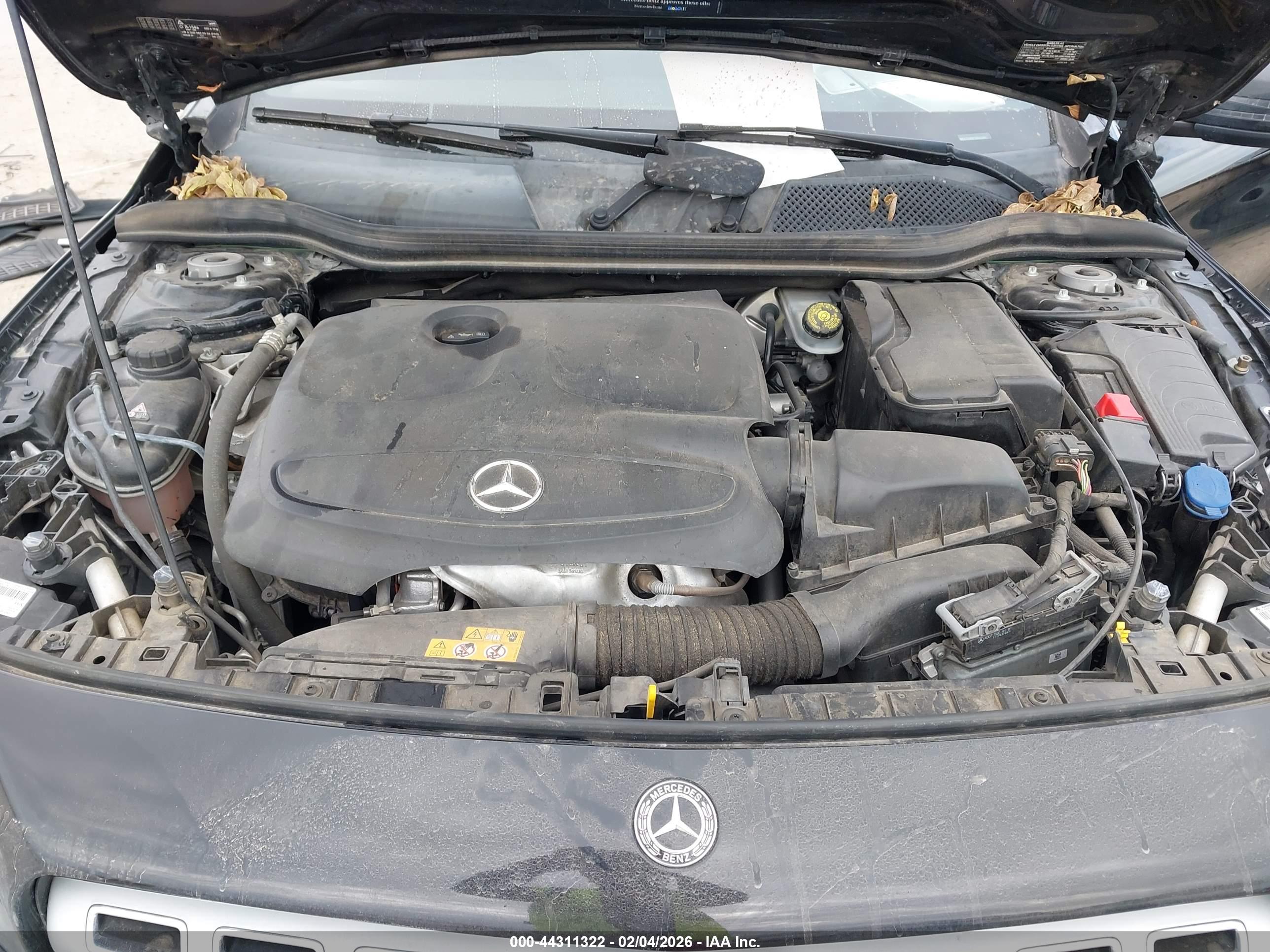 MERCEDES-BENZ GLA image 10