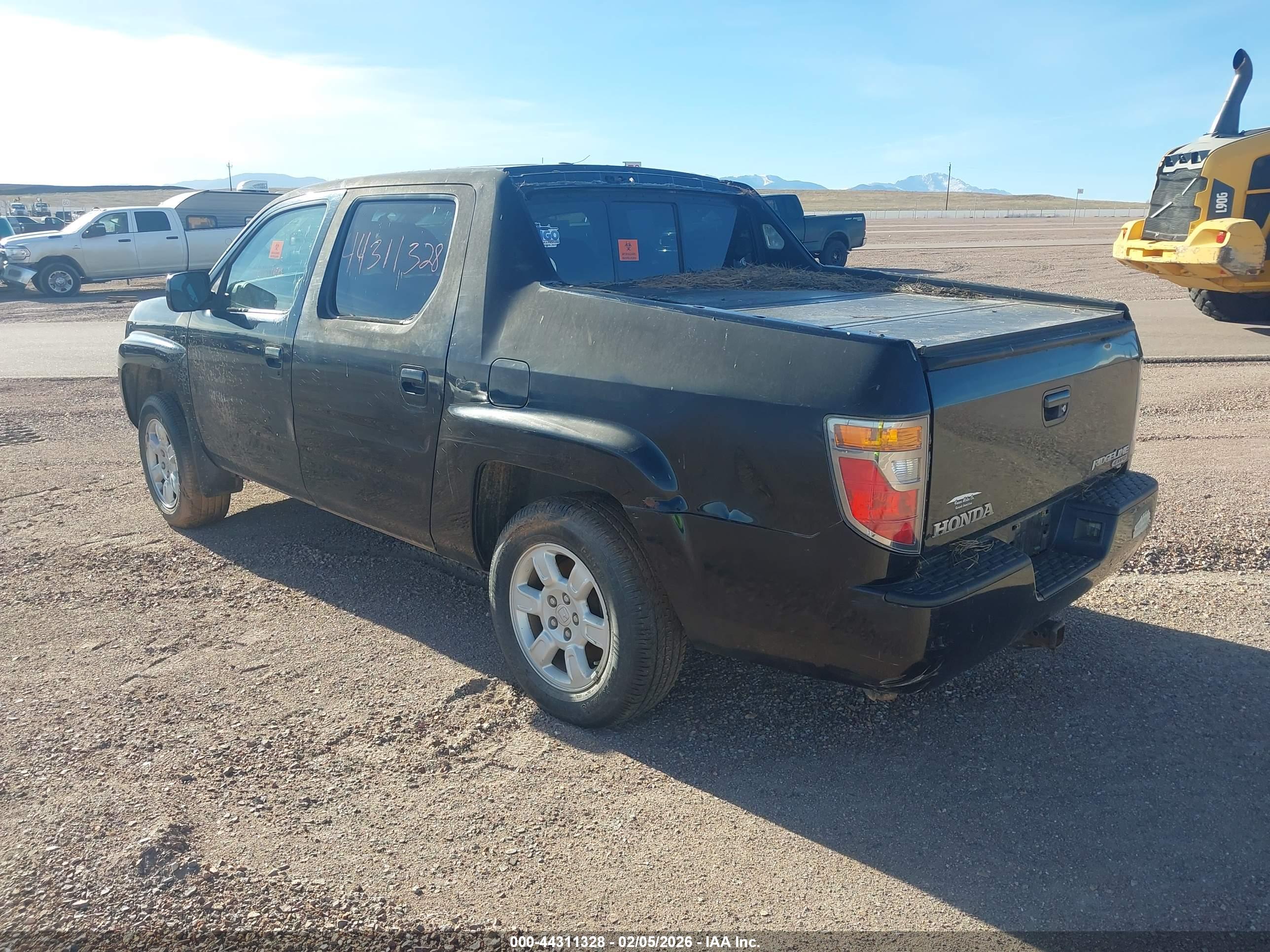 HONDA RIDGELINE image 3