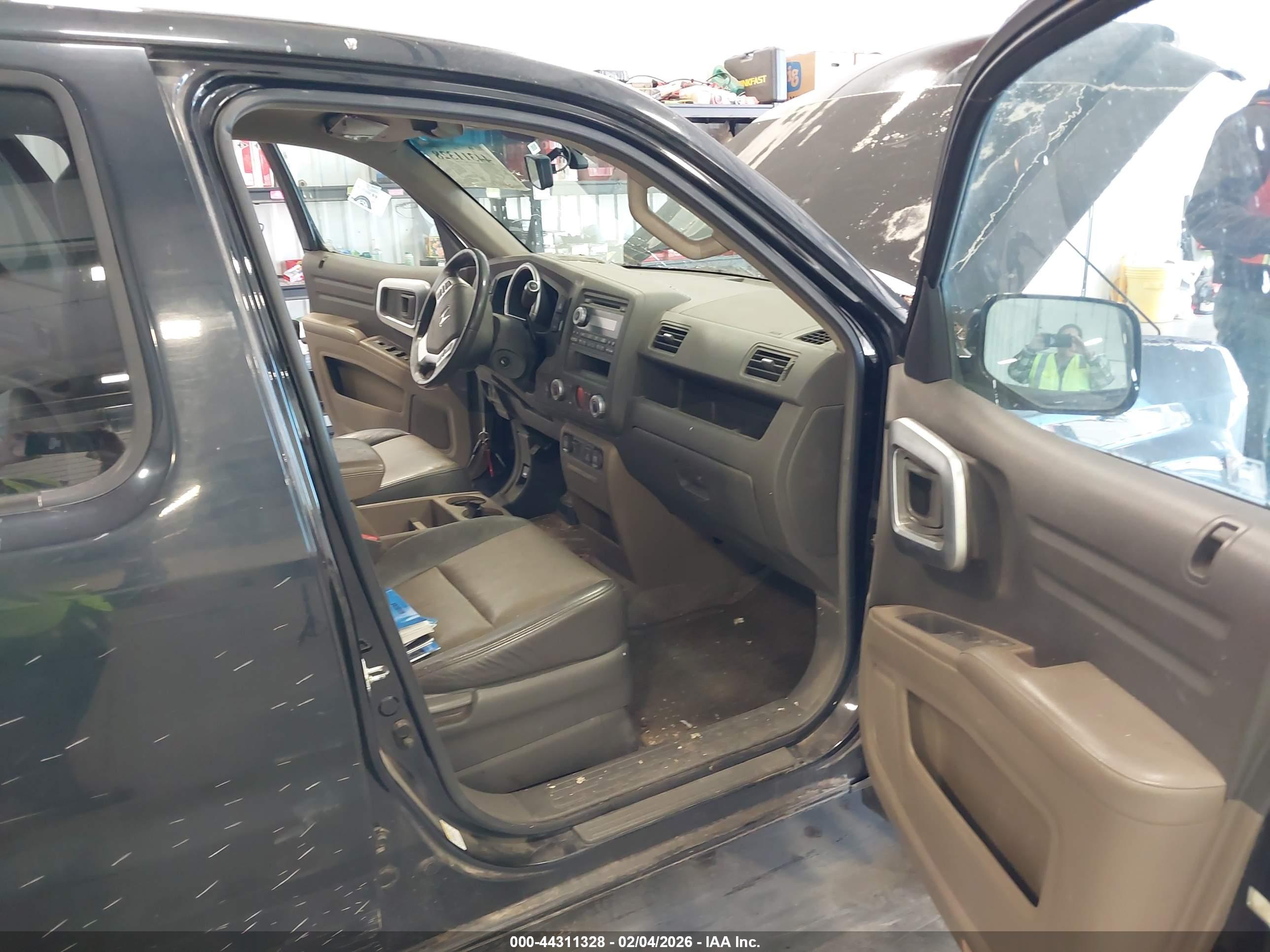 HONDA RIDGELINE image 5