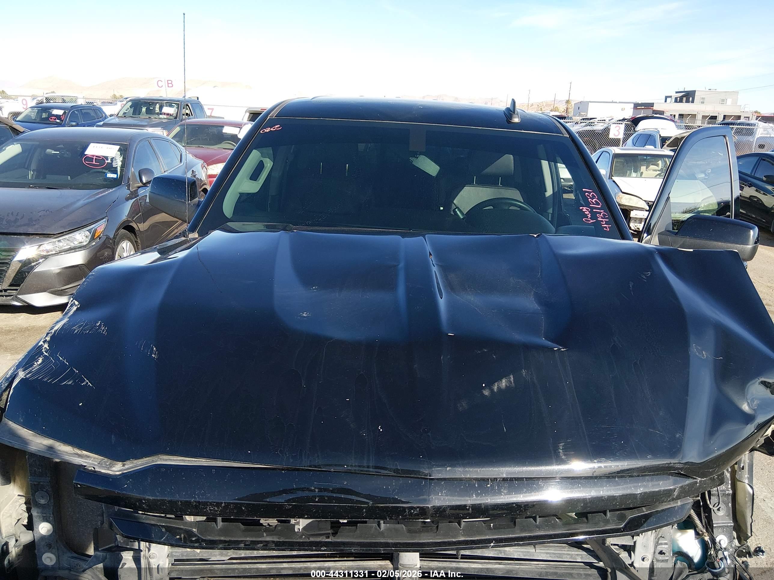 CHEVROLET SILVERADO image 10