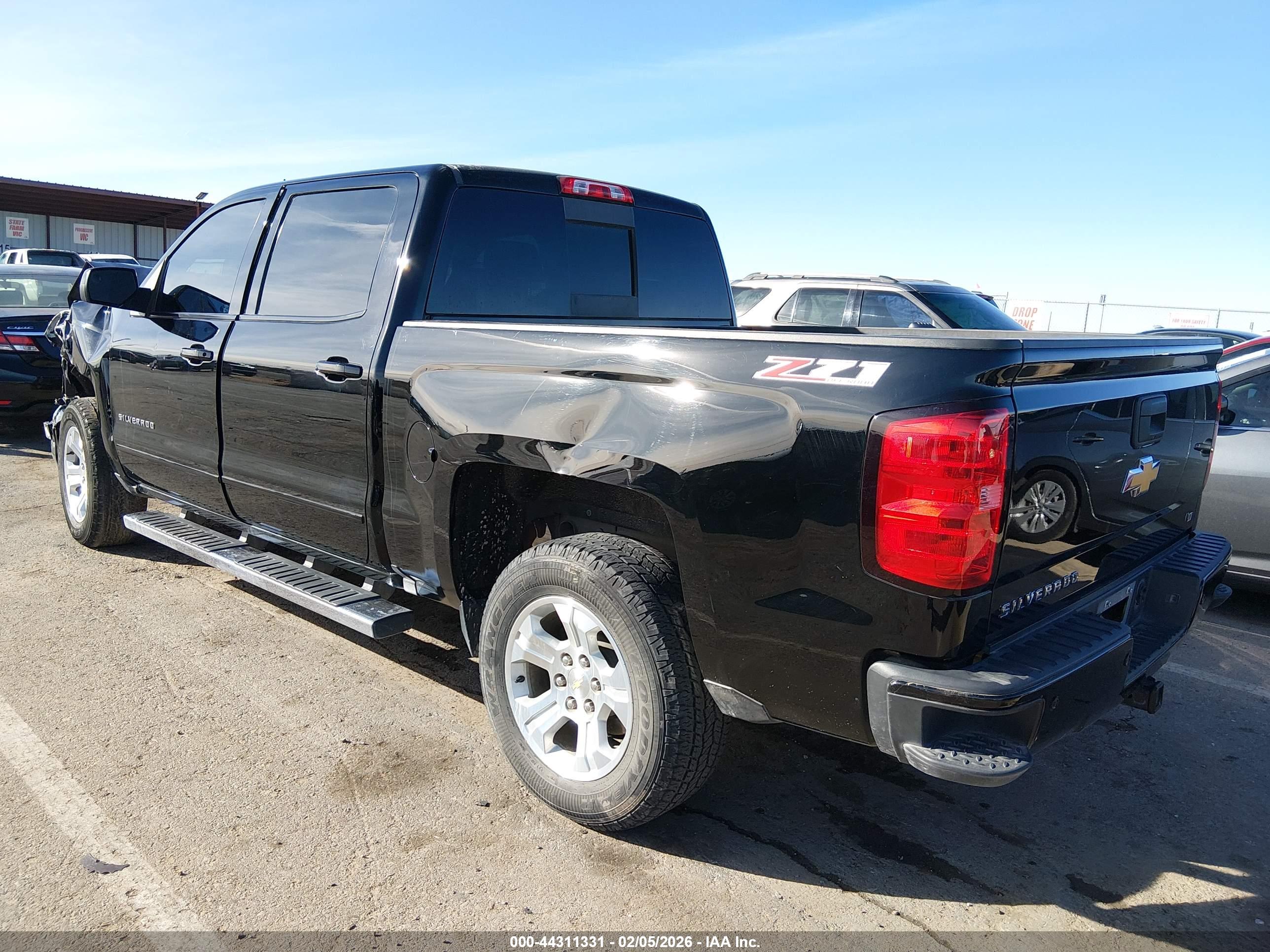 CHEVROLET SILVERADO image 3