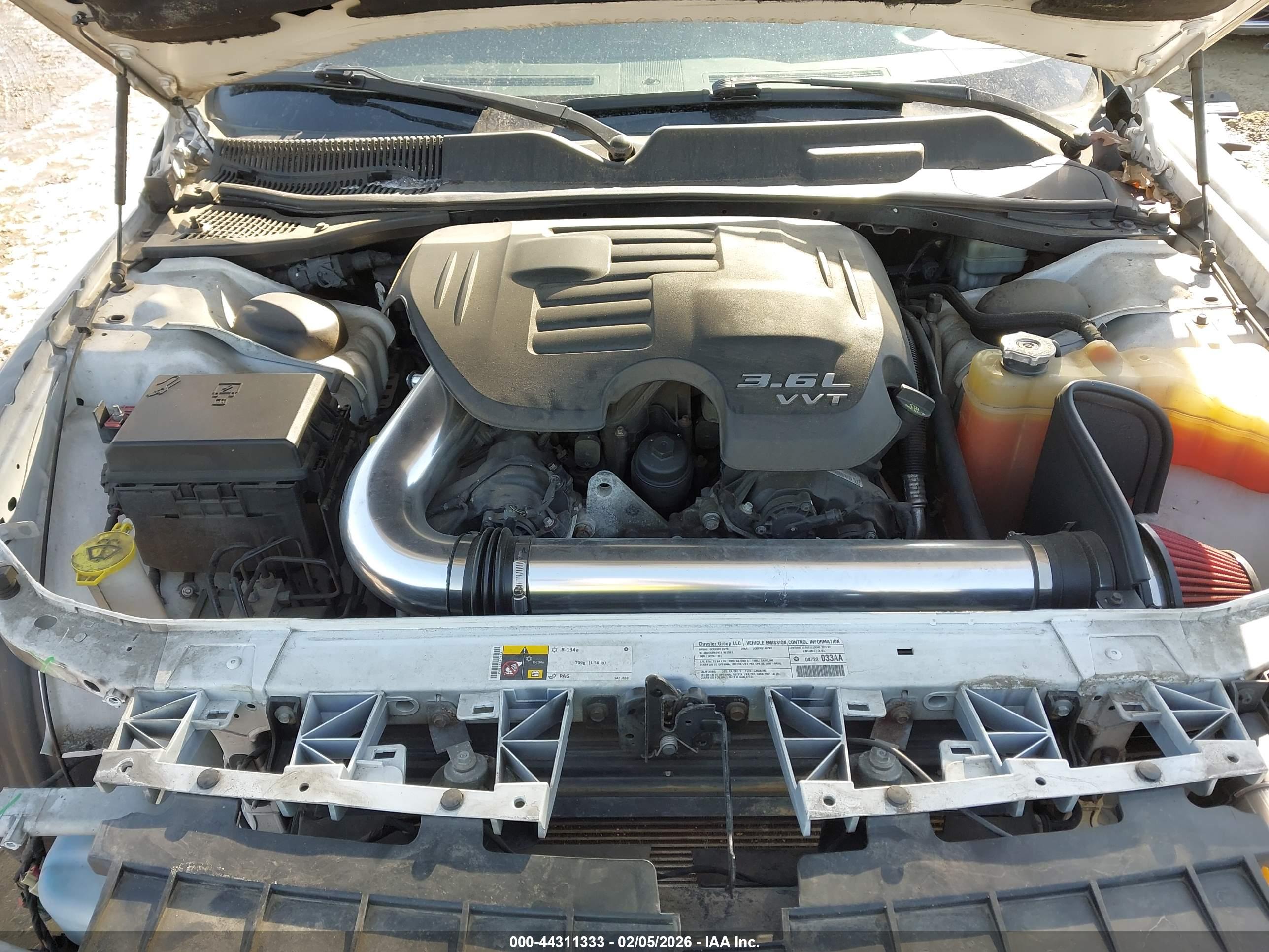 DODGE CHALLENGER image 10