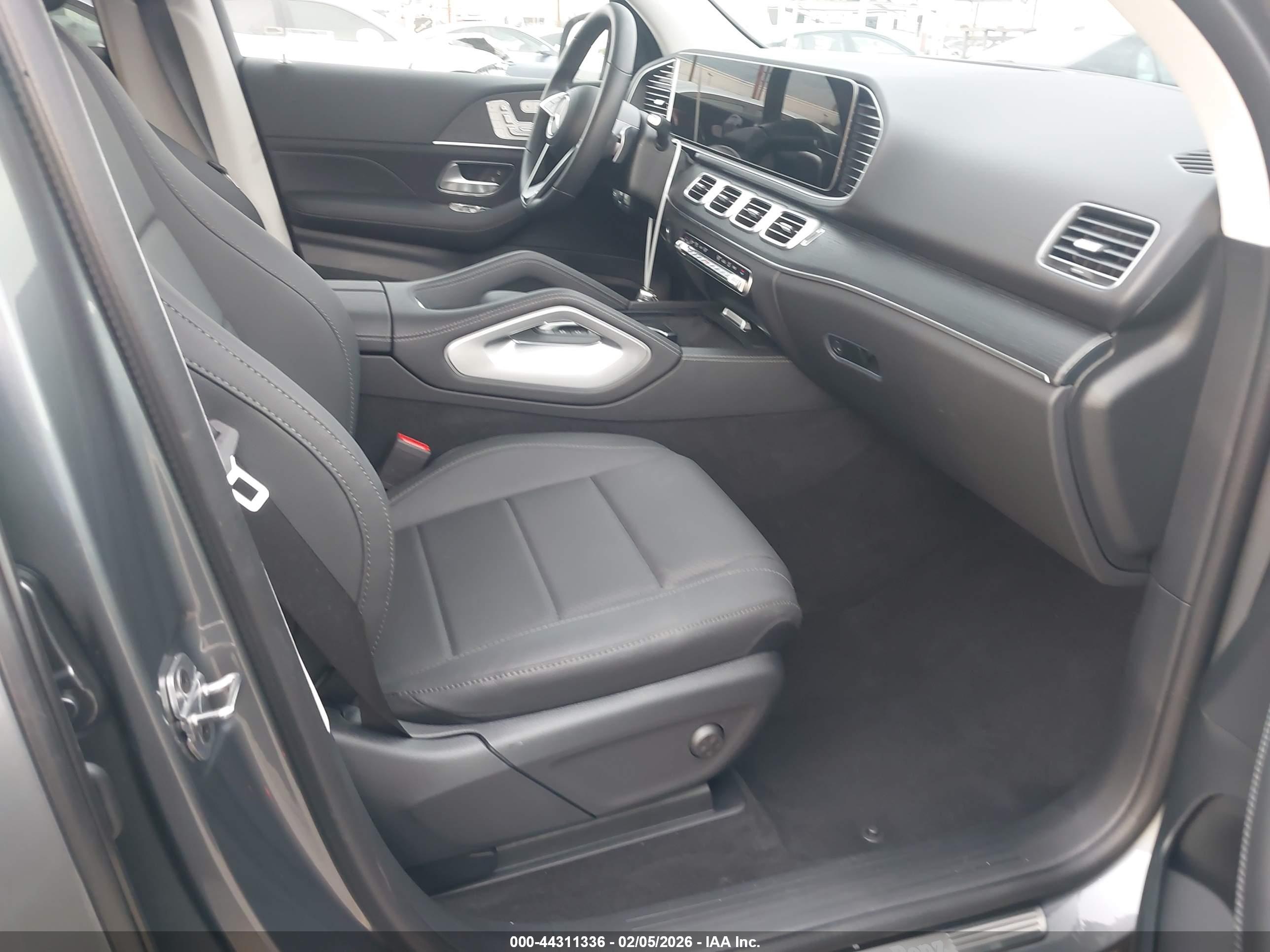 MERCEDES-BENZ GLE image 5