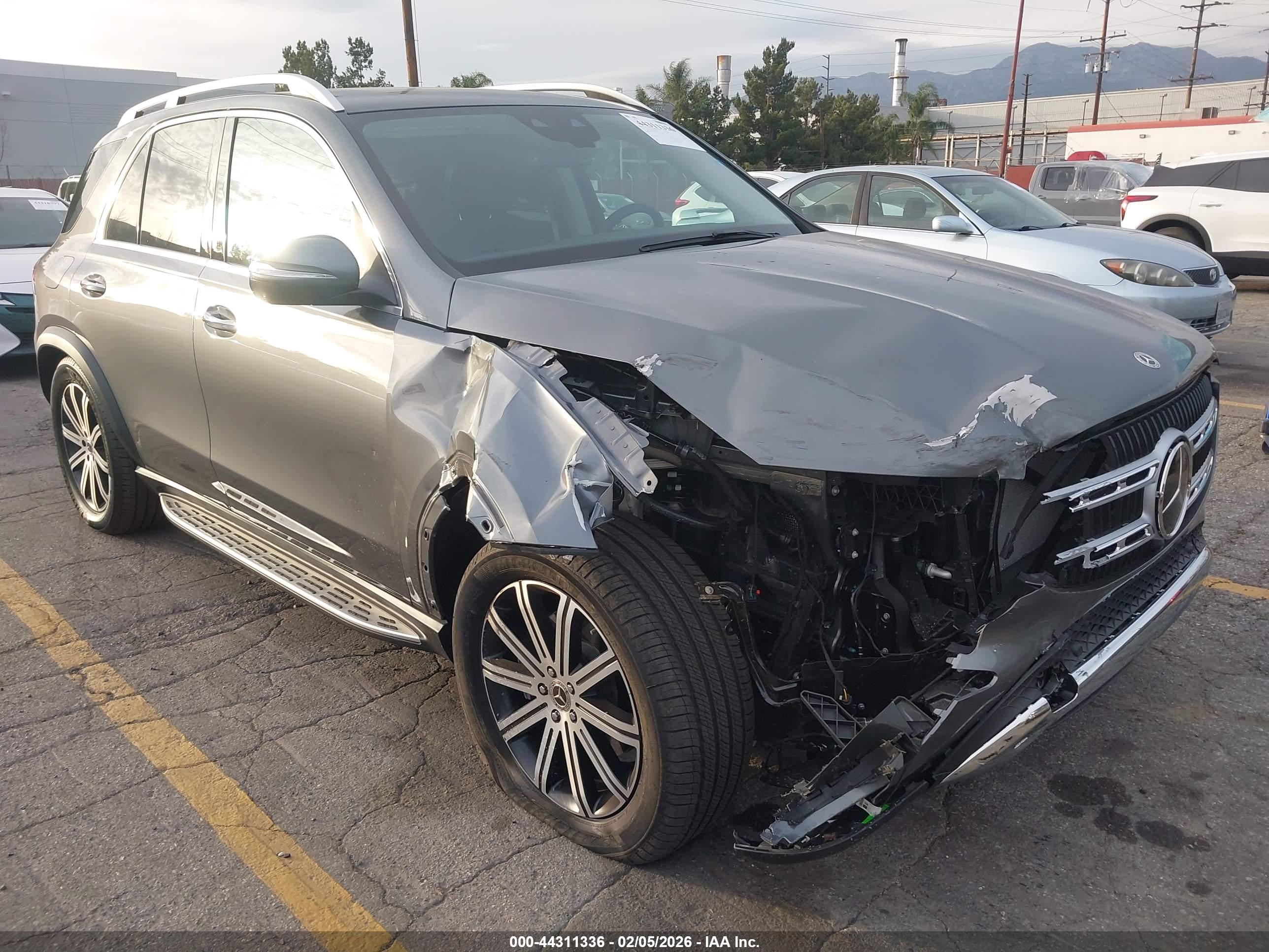 MERCEDES-BENZ GLE image 6