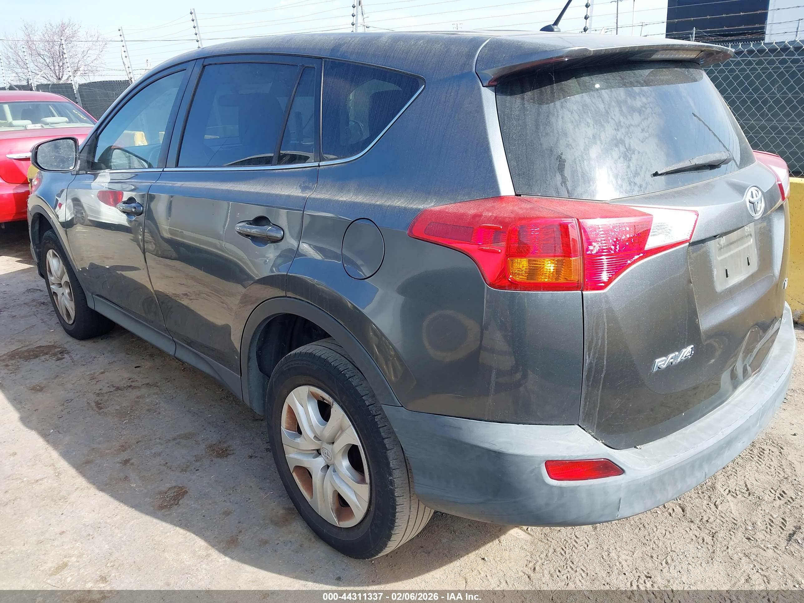 TOYOTA RAV4 image 3