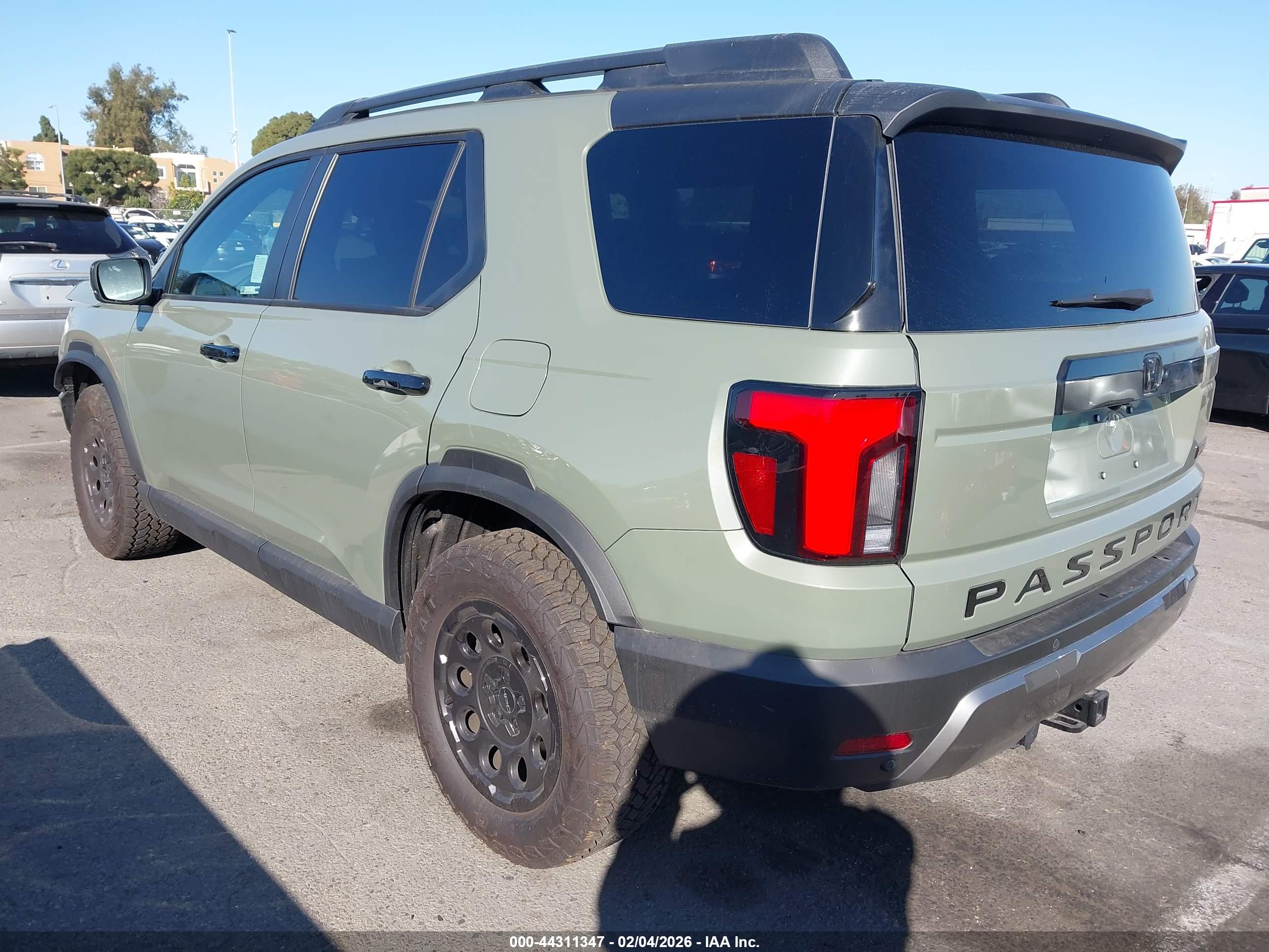 HONDA PASSPORT image 3