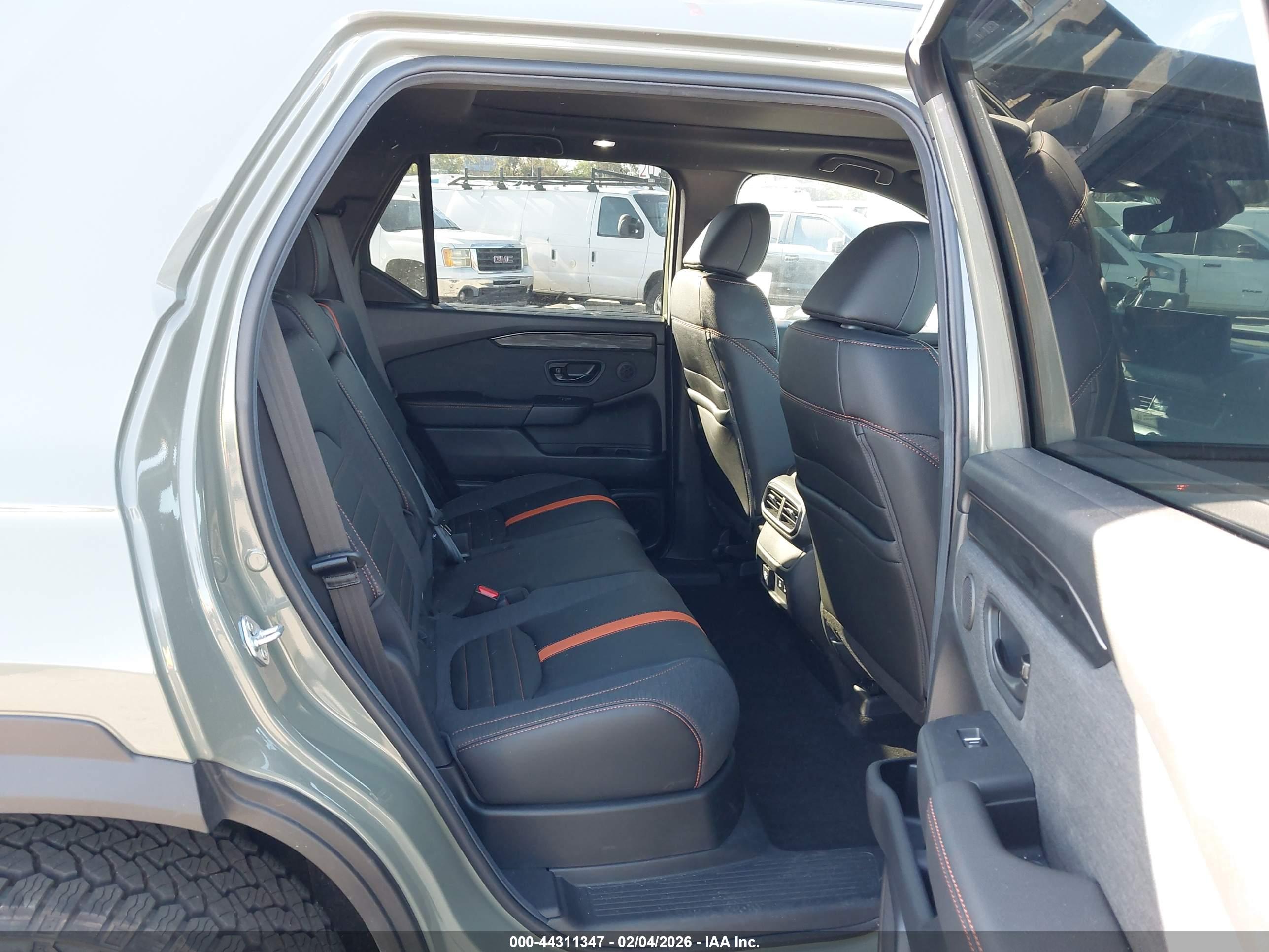 HONDA PASSPORT image 8