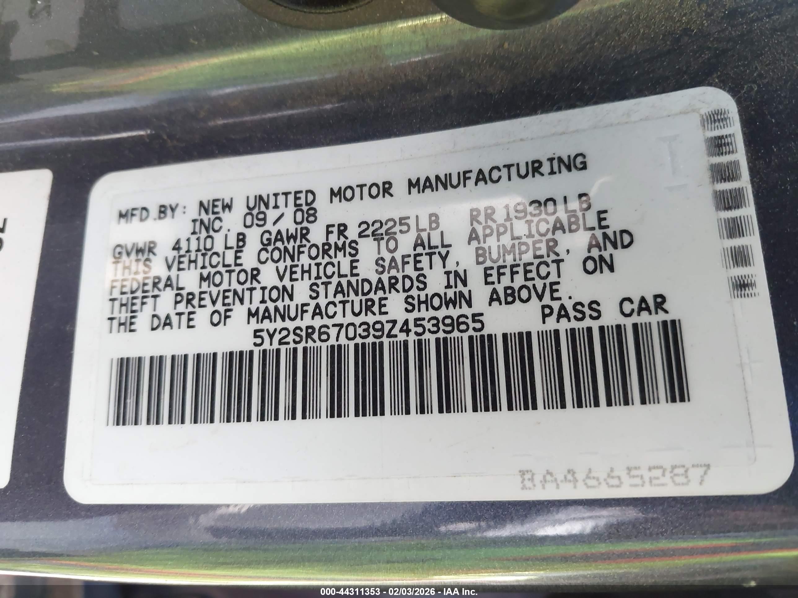 PONTIAC VIBE image 9