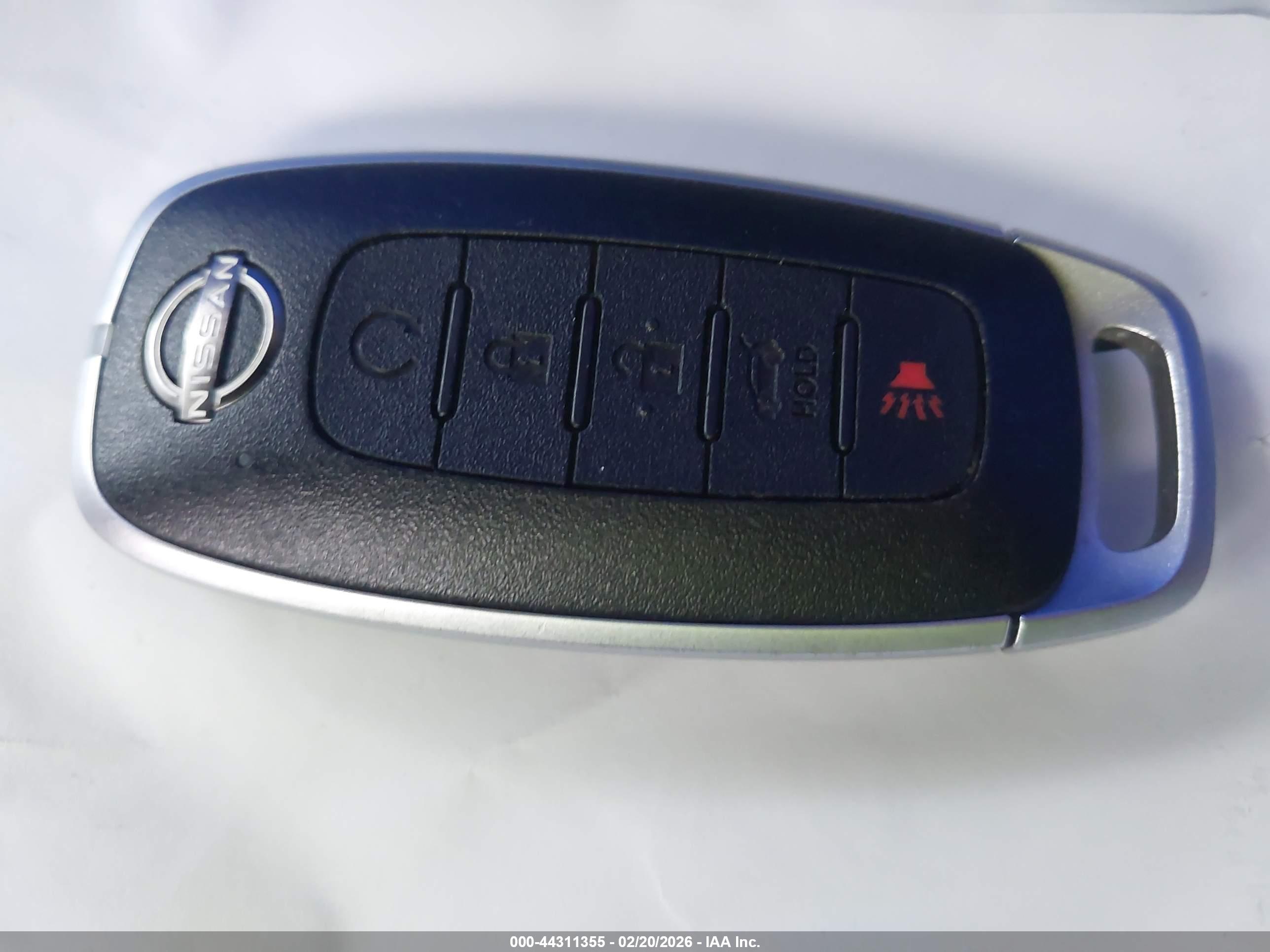 NISSAN PATHFINDER image 11