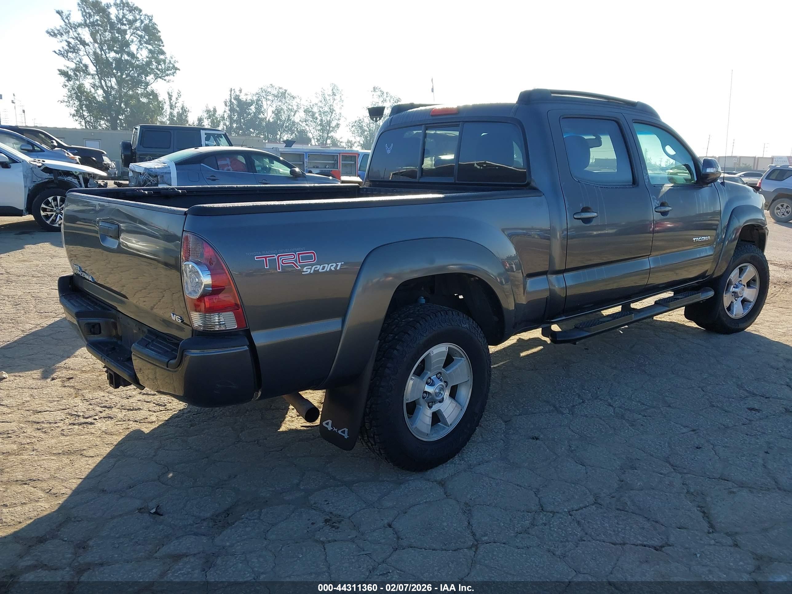 TOYOTA TACOMA image 4
