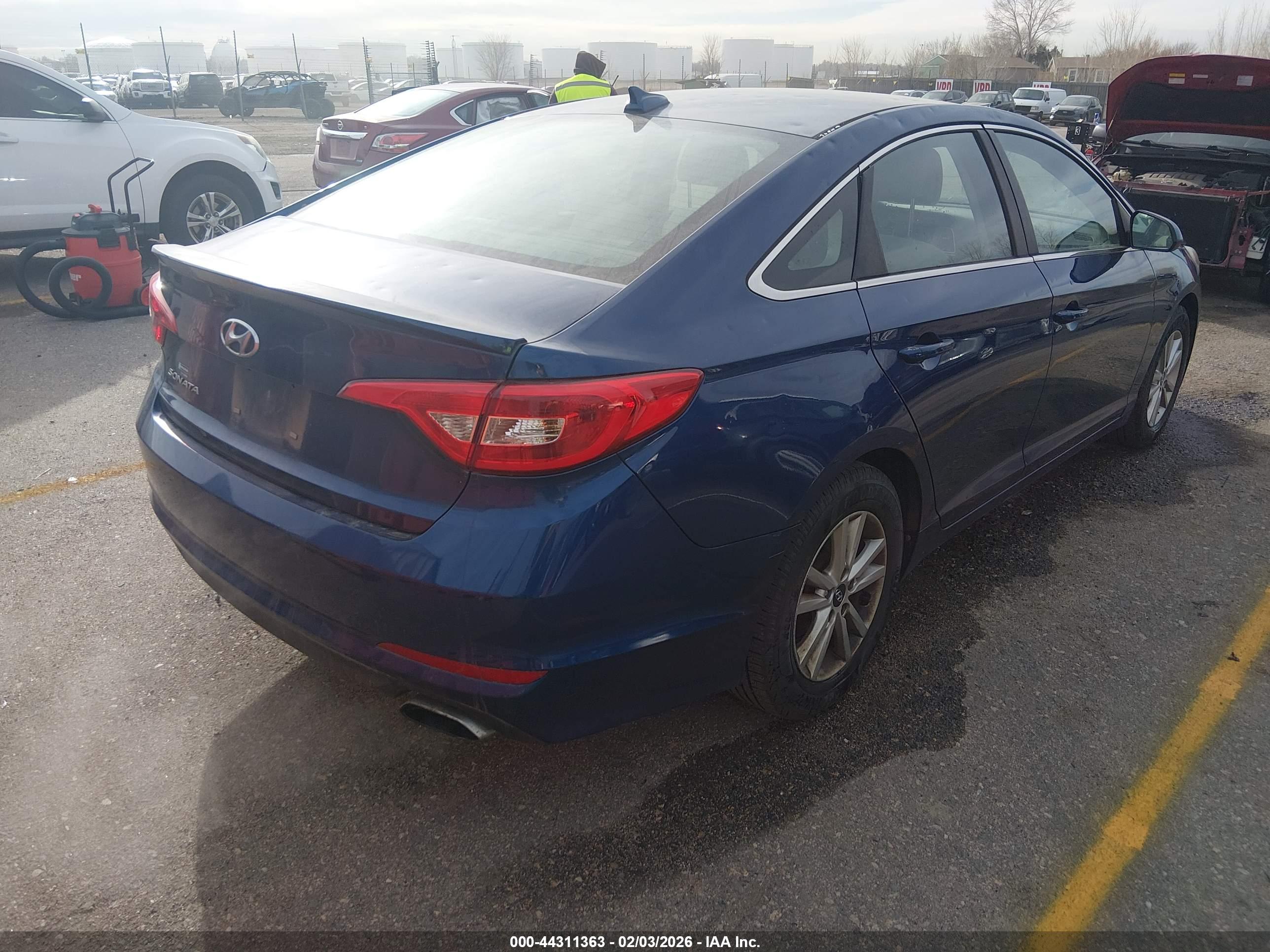 HYUNDAI SONATA image 4