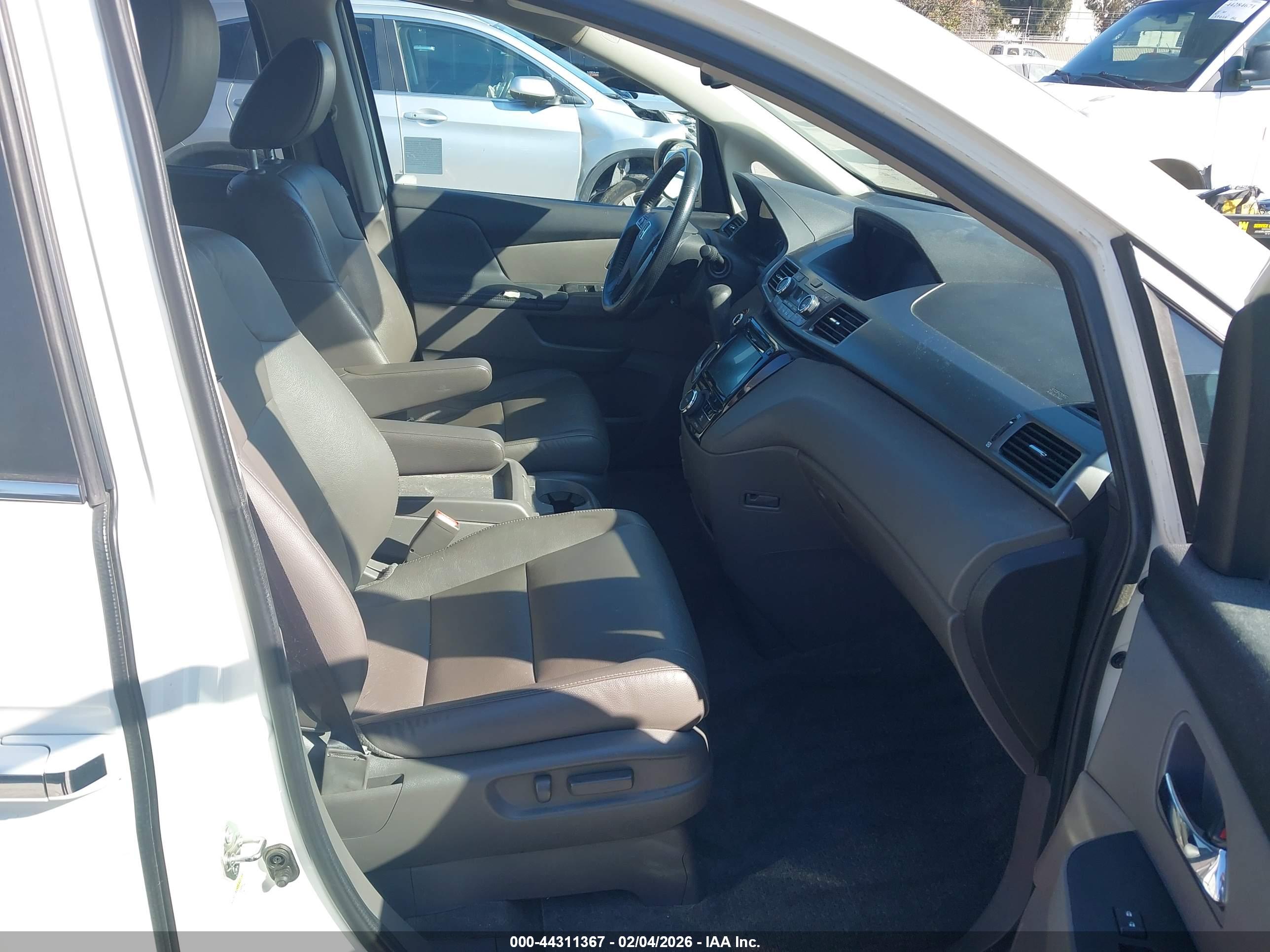 HONDA ODYSSEY image 5