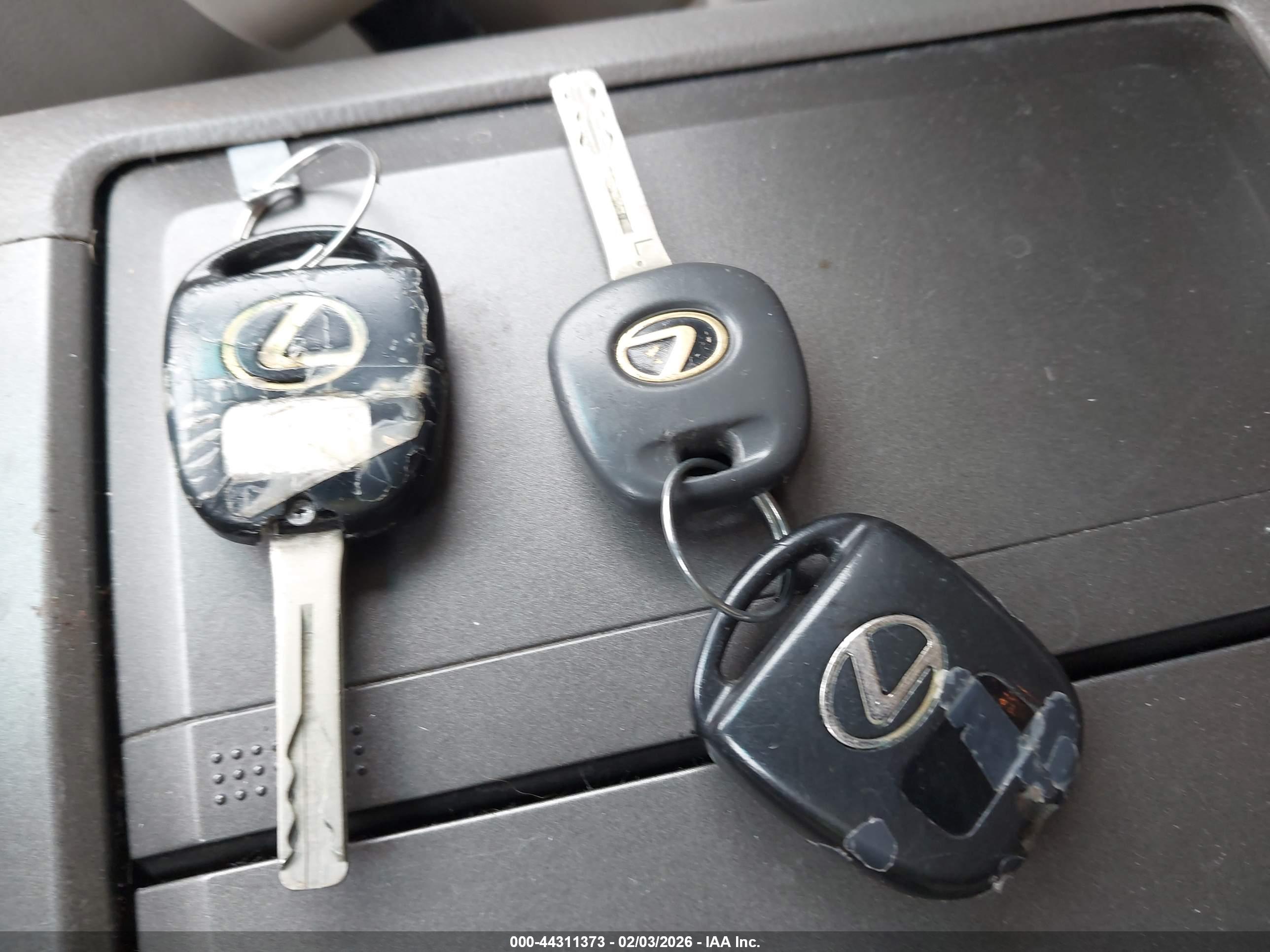LEXUS GX image 11