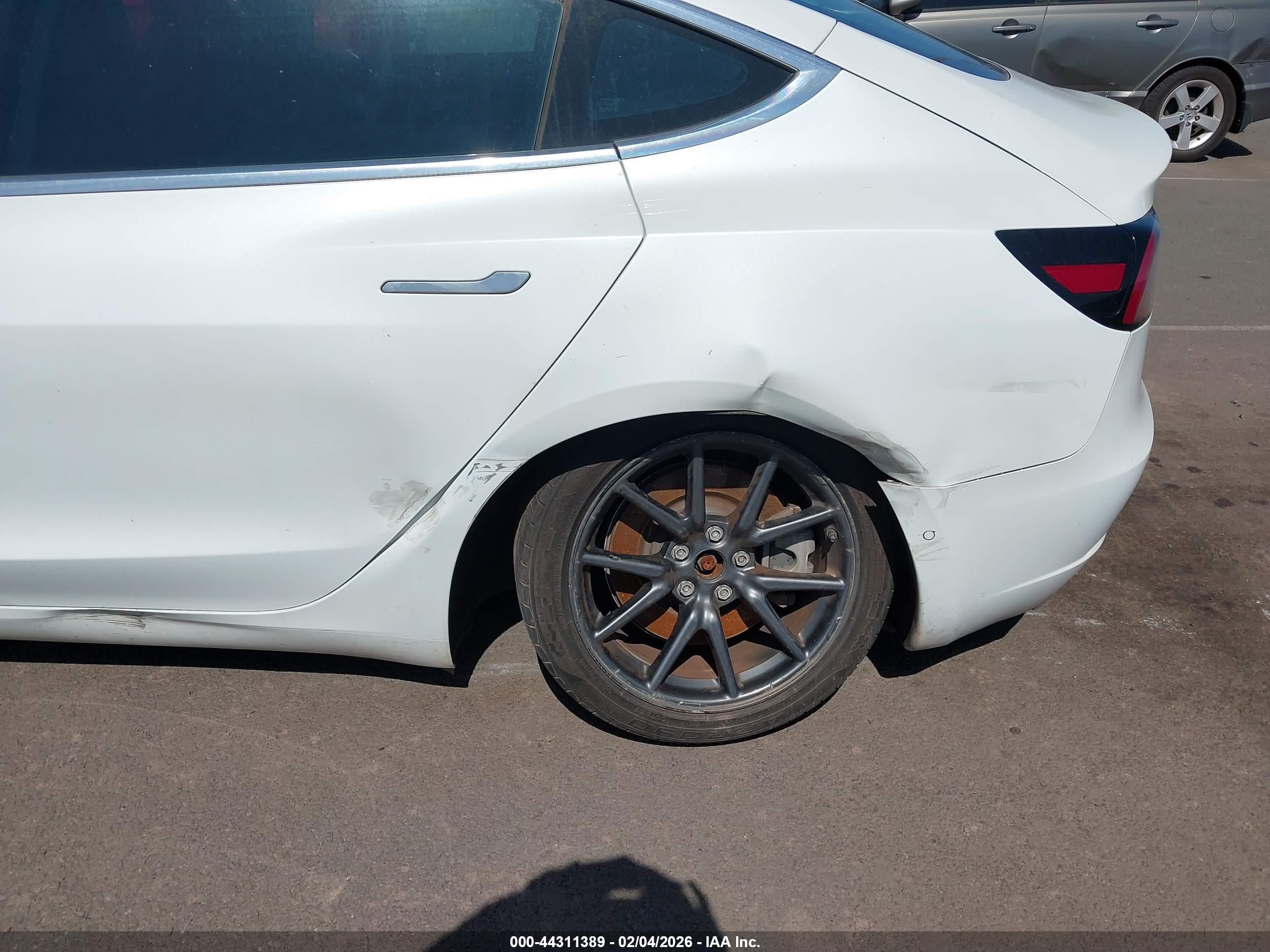 TESLA MODEL image 6