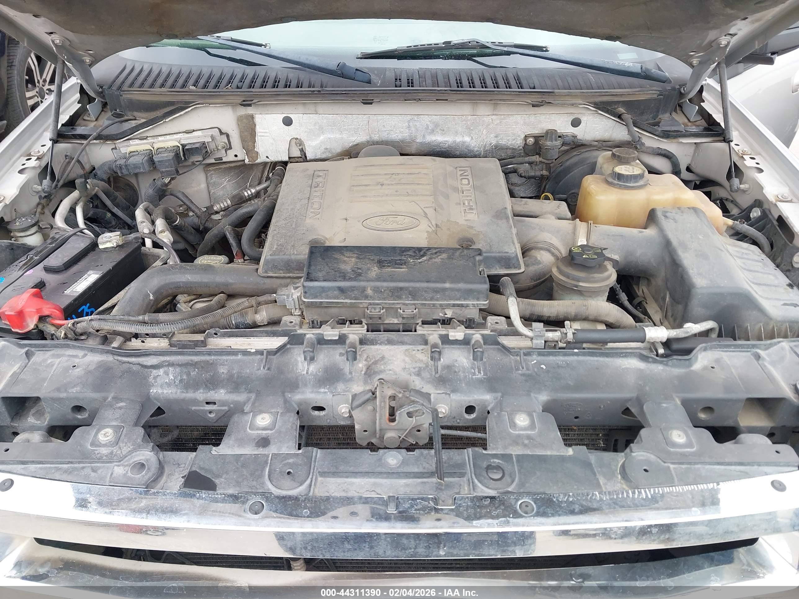 FORD EXPEDITION image 10