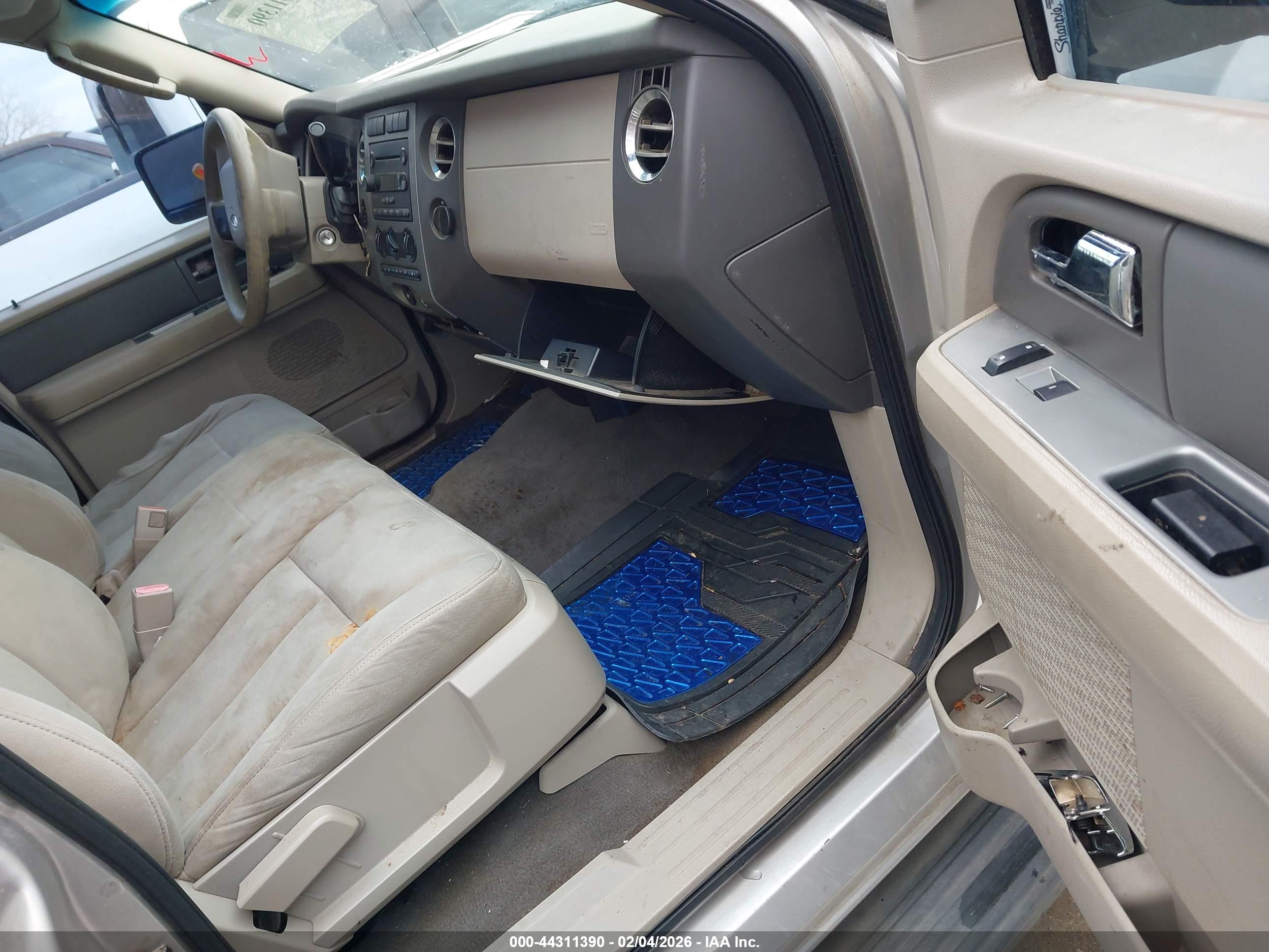 FORD EXPEDITION image 5