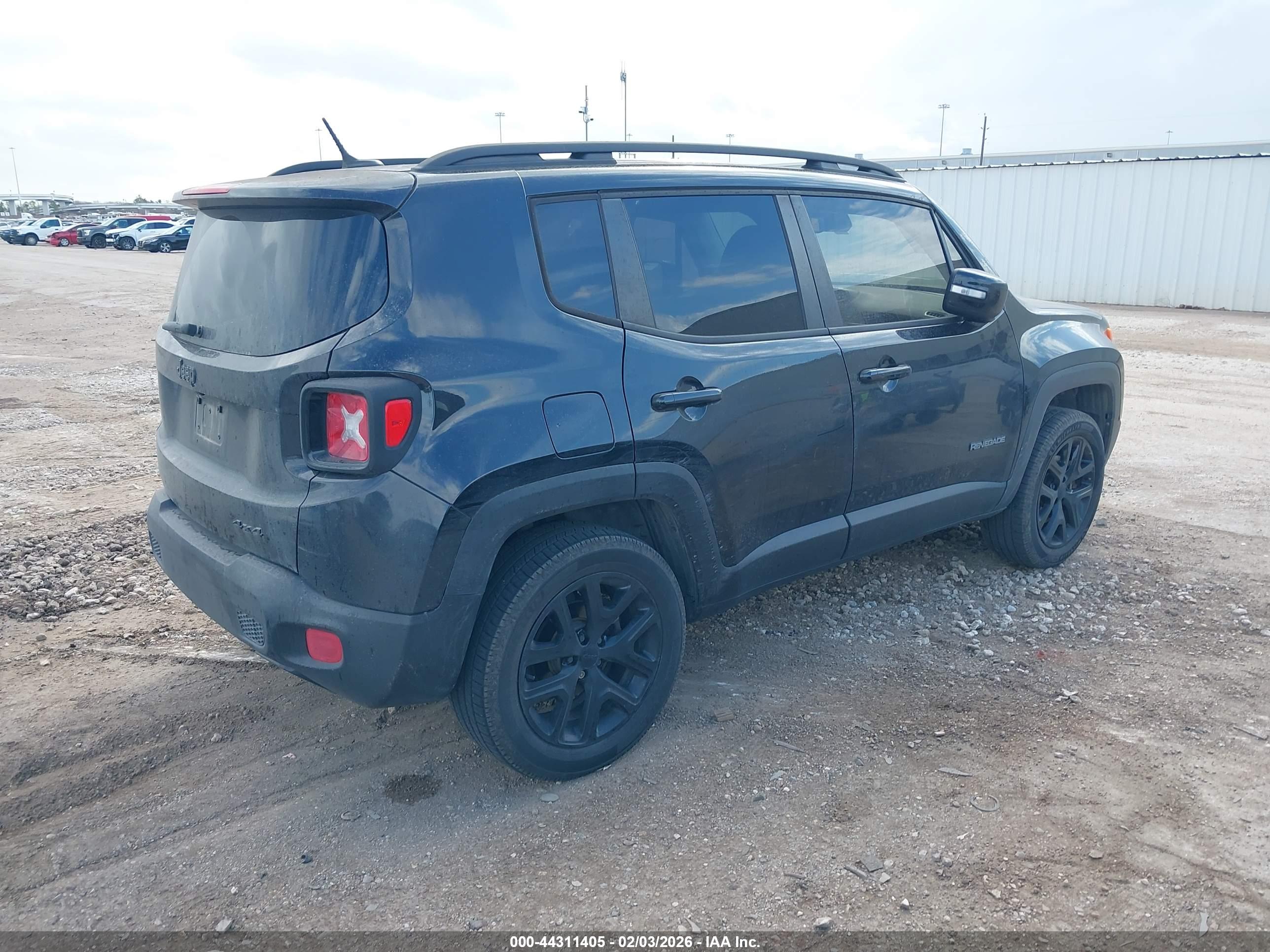 JEEP RENEGADE image 4