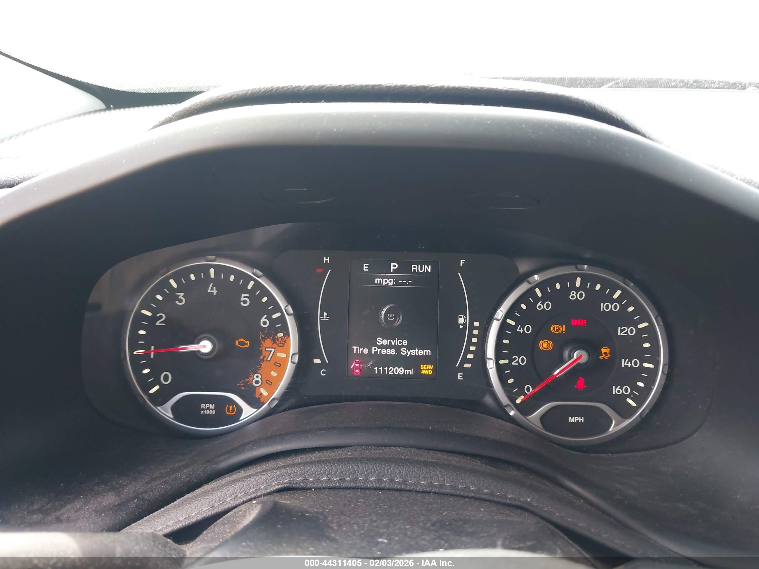 JEEP RENEGADE image 7
