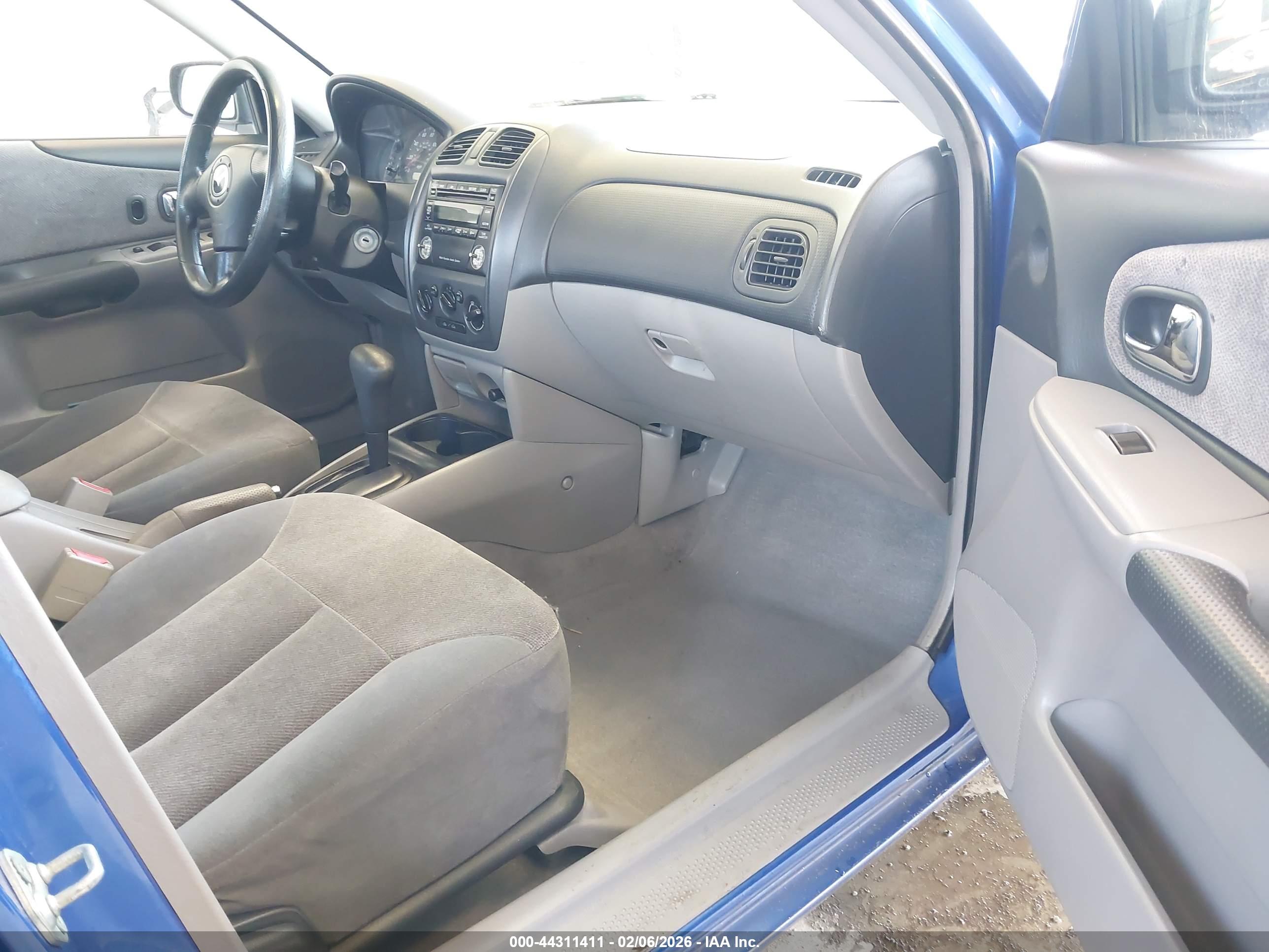 MAZDA PROTEGE image 5