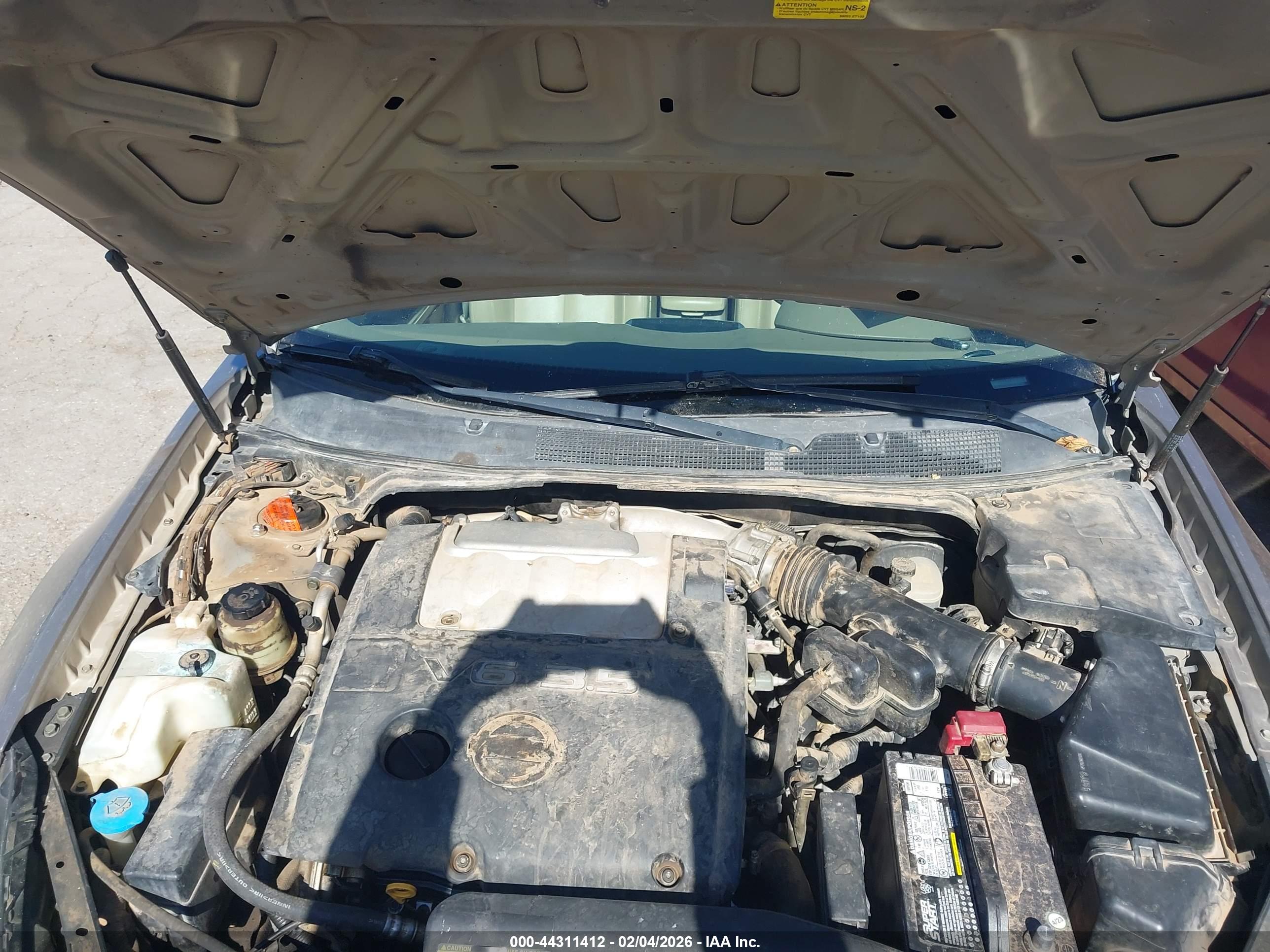 NISSAN MAXIMA image 10