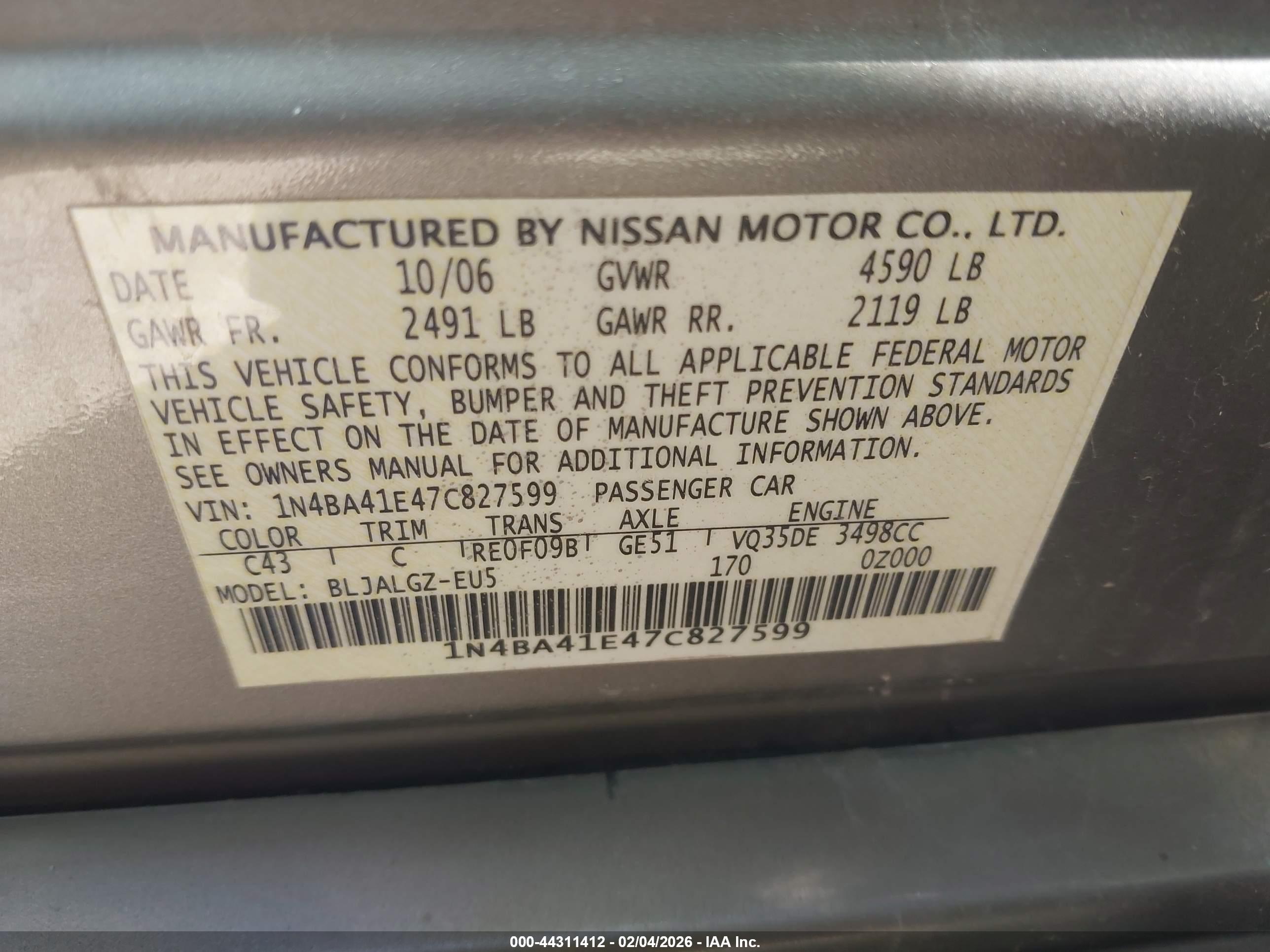 NISSAN MAXIMA image 9
