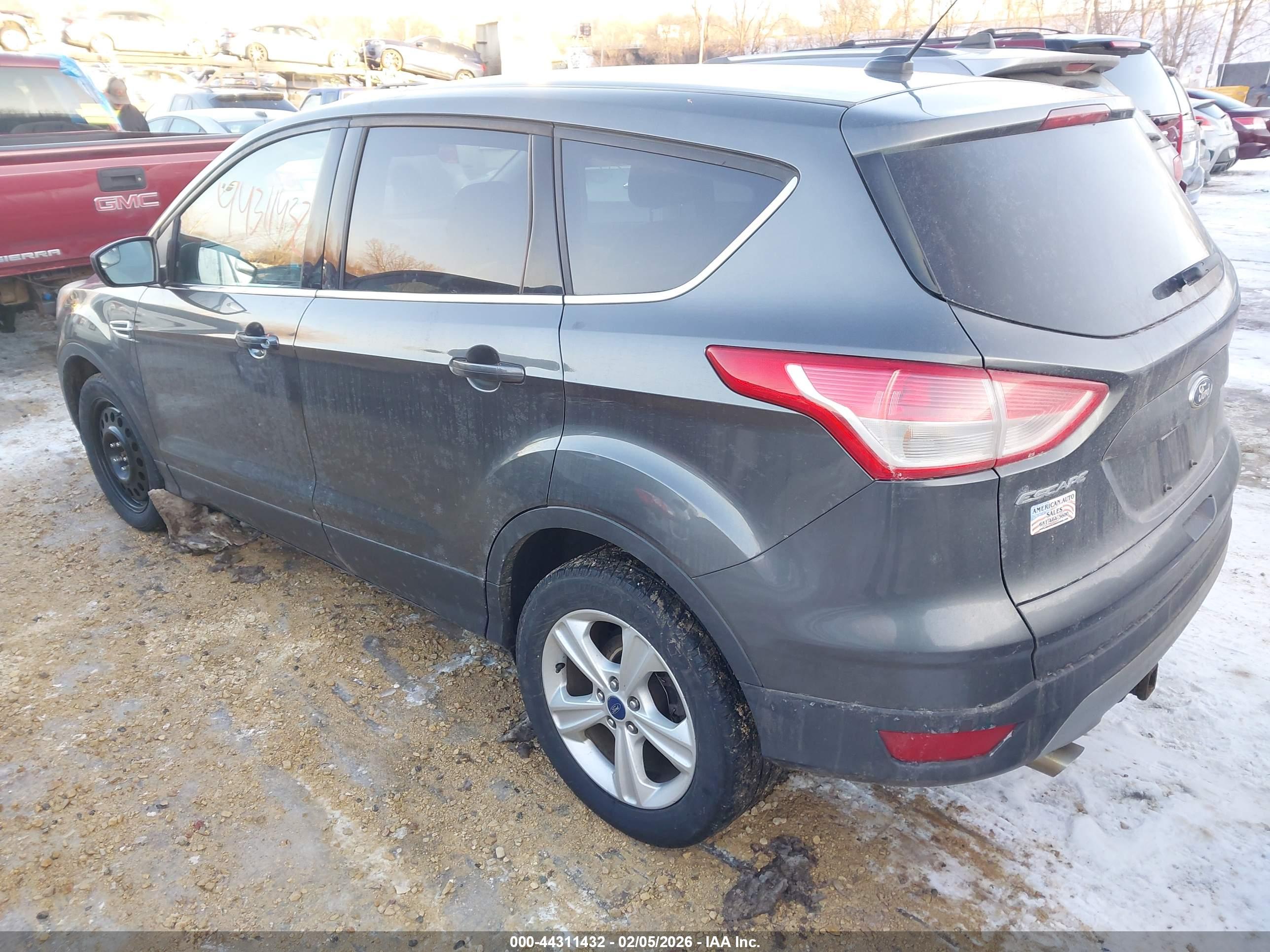 FORD ESCAPE image 3