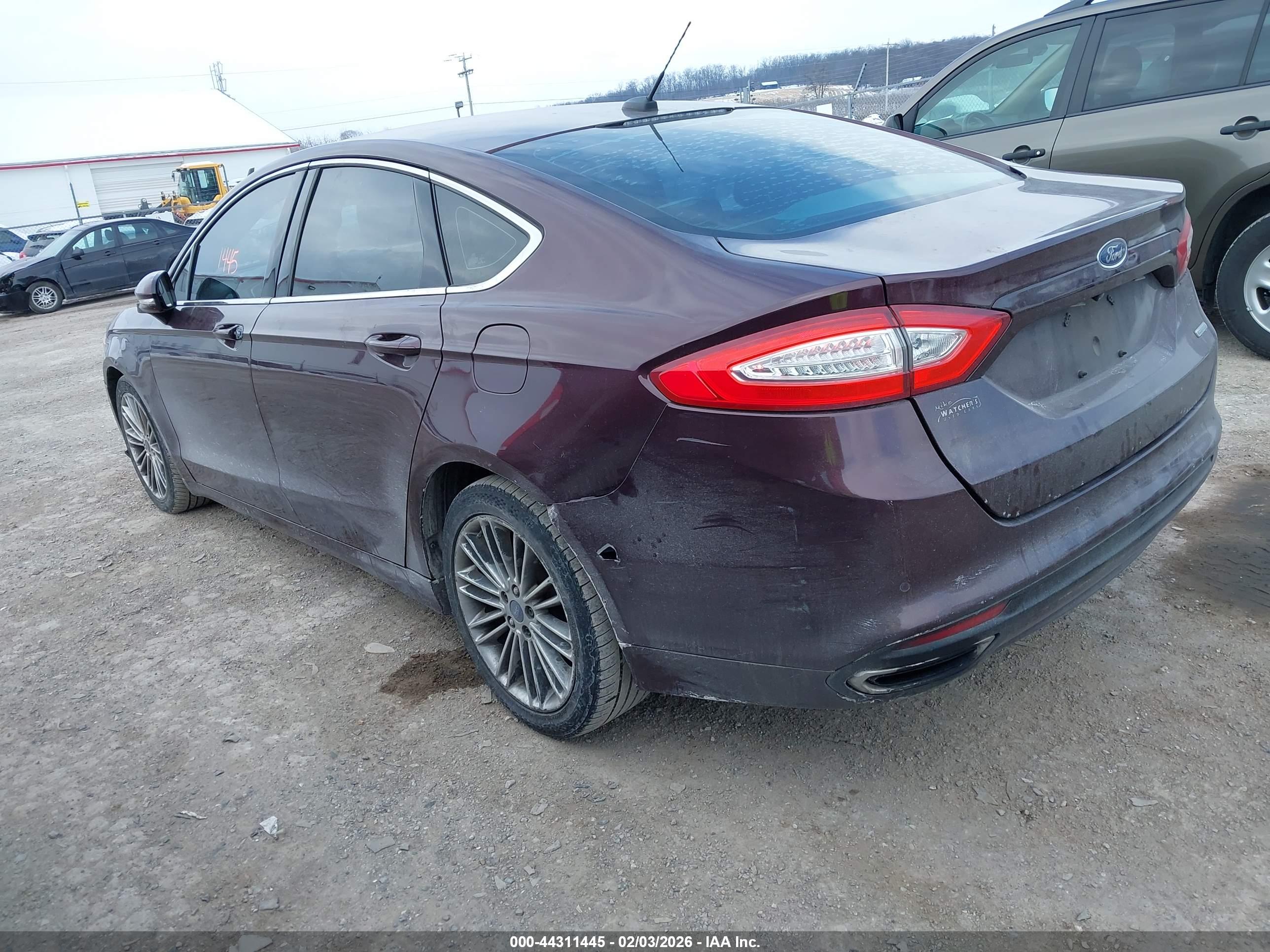 FORD FUSION image 3