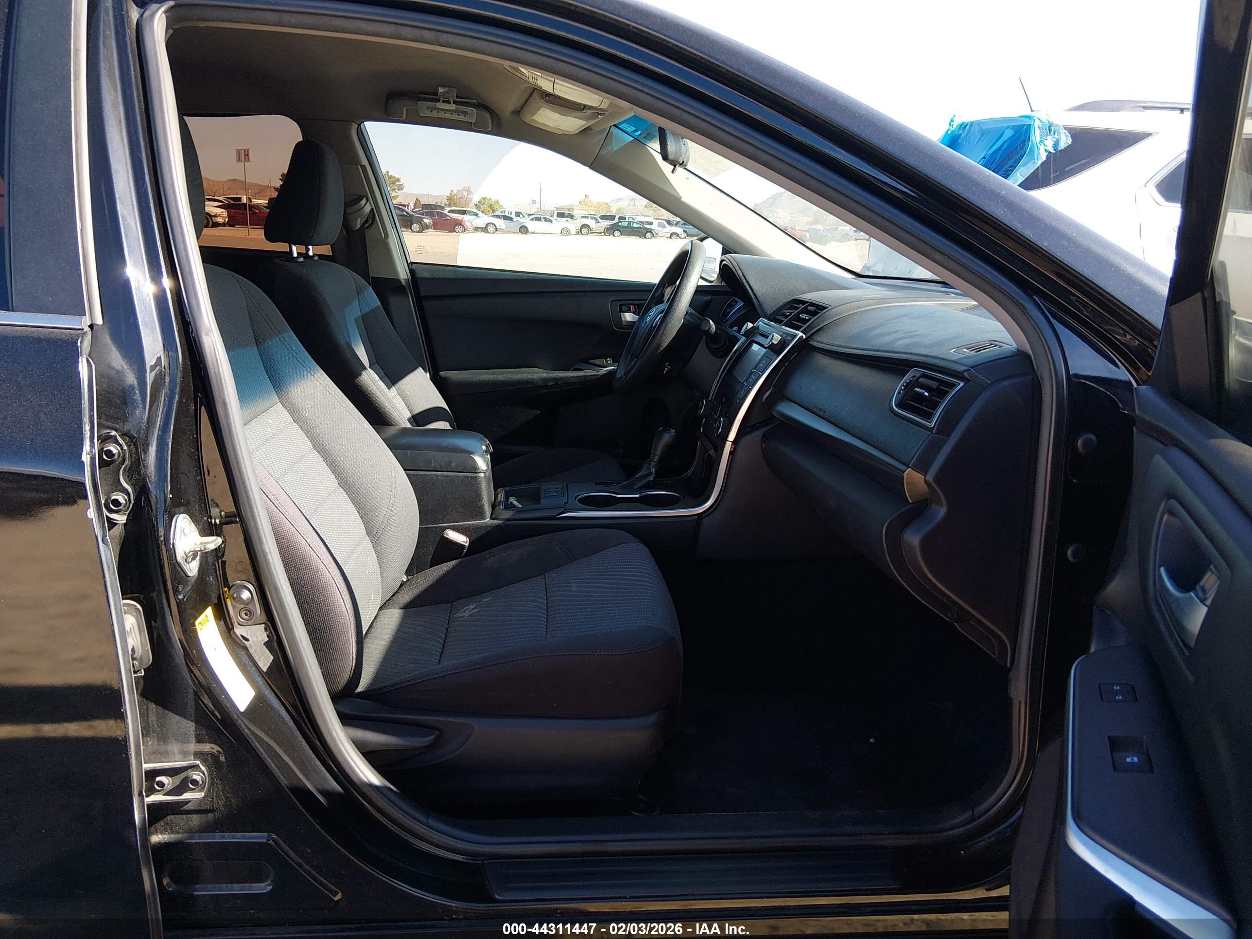 TOYOTA CAMRY image 5