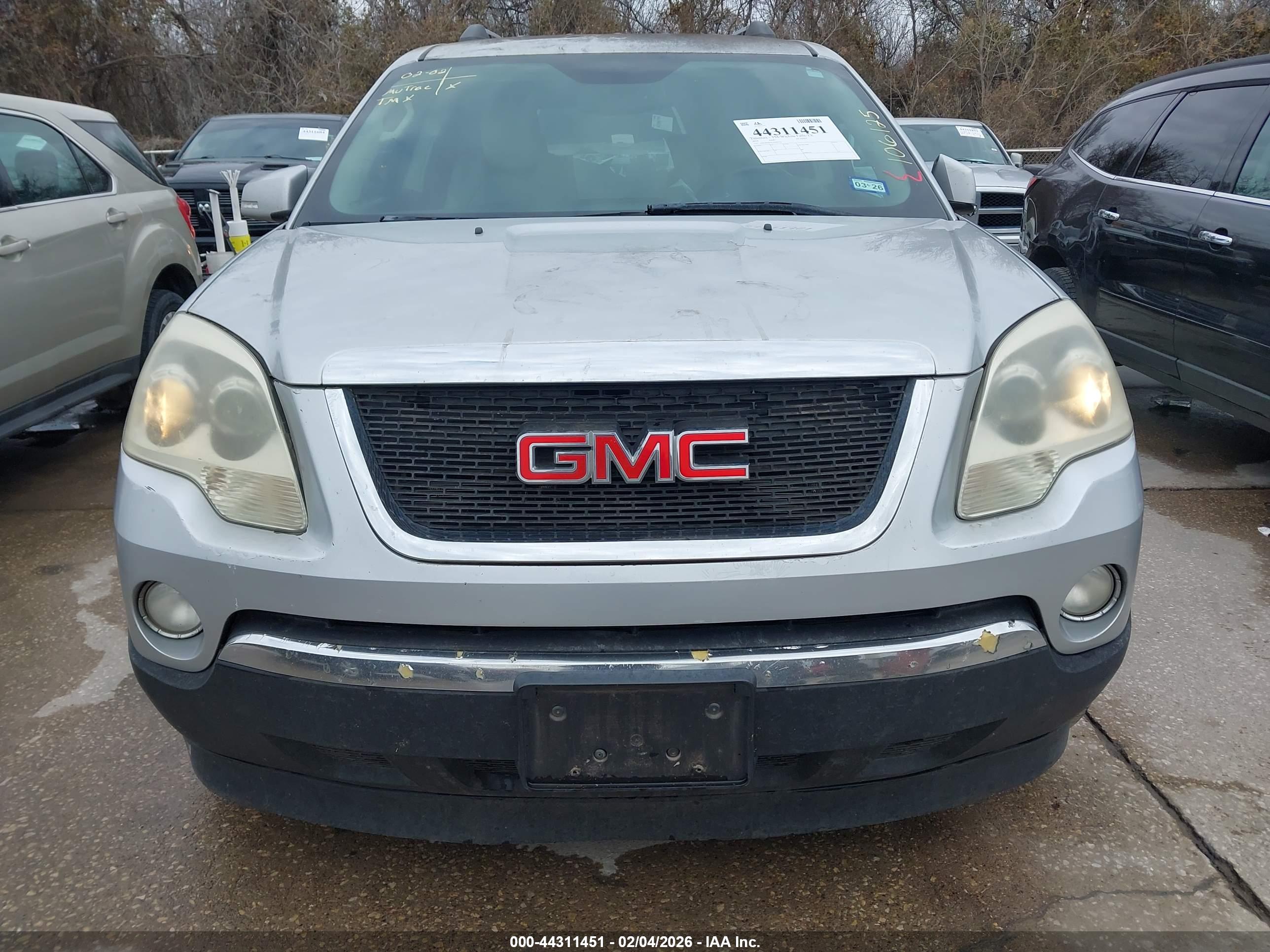 GMC ACADIA image 6