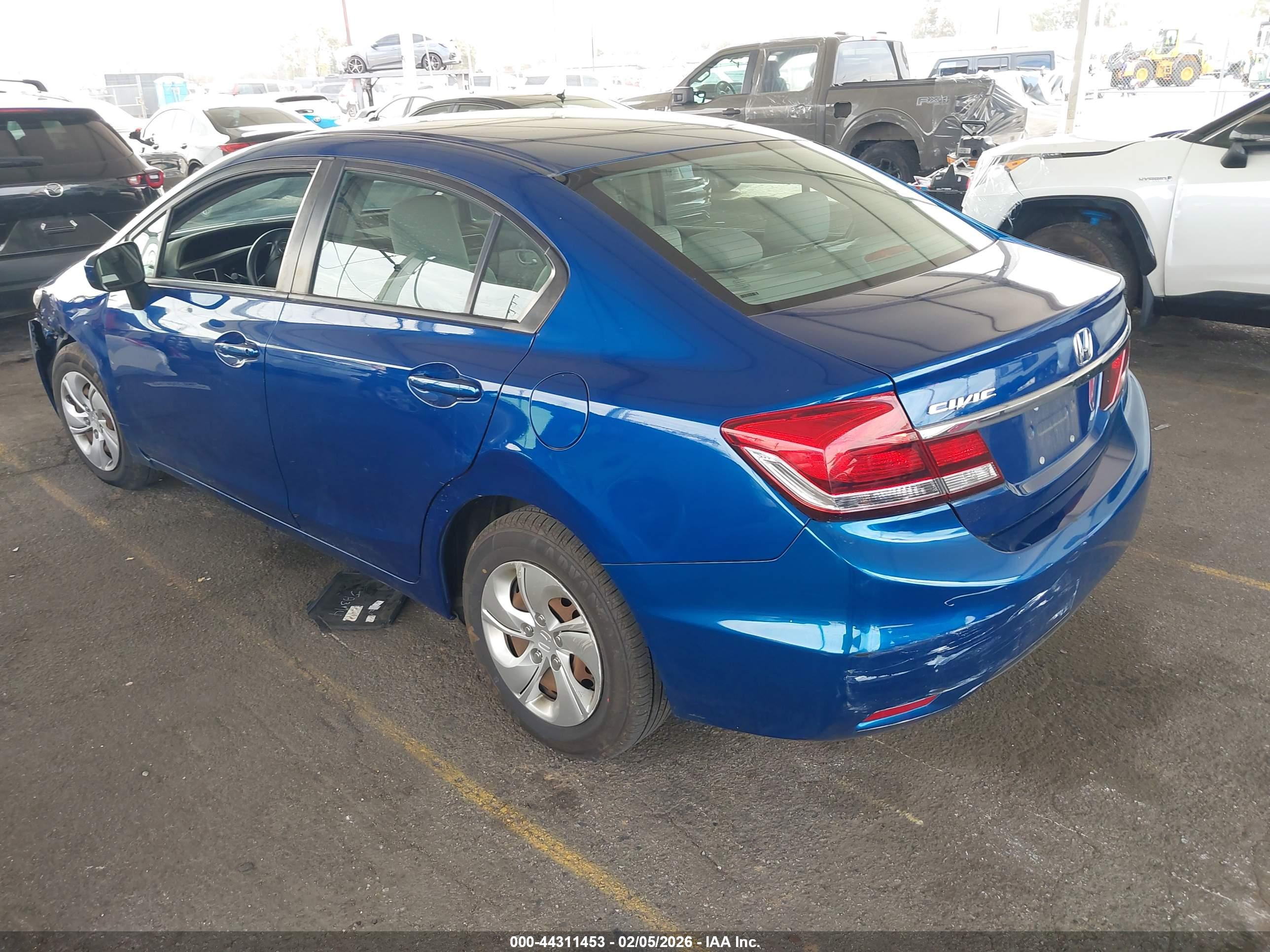HONDA CIVIC image 3
