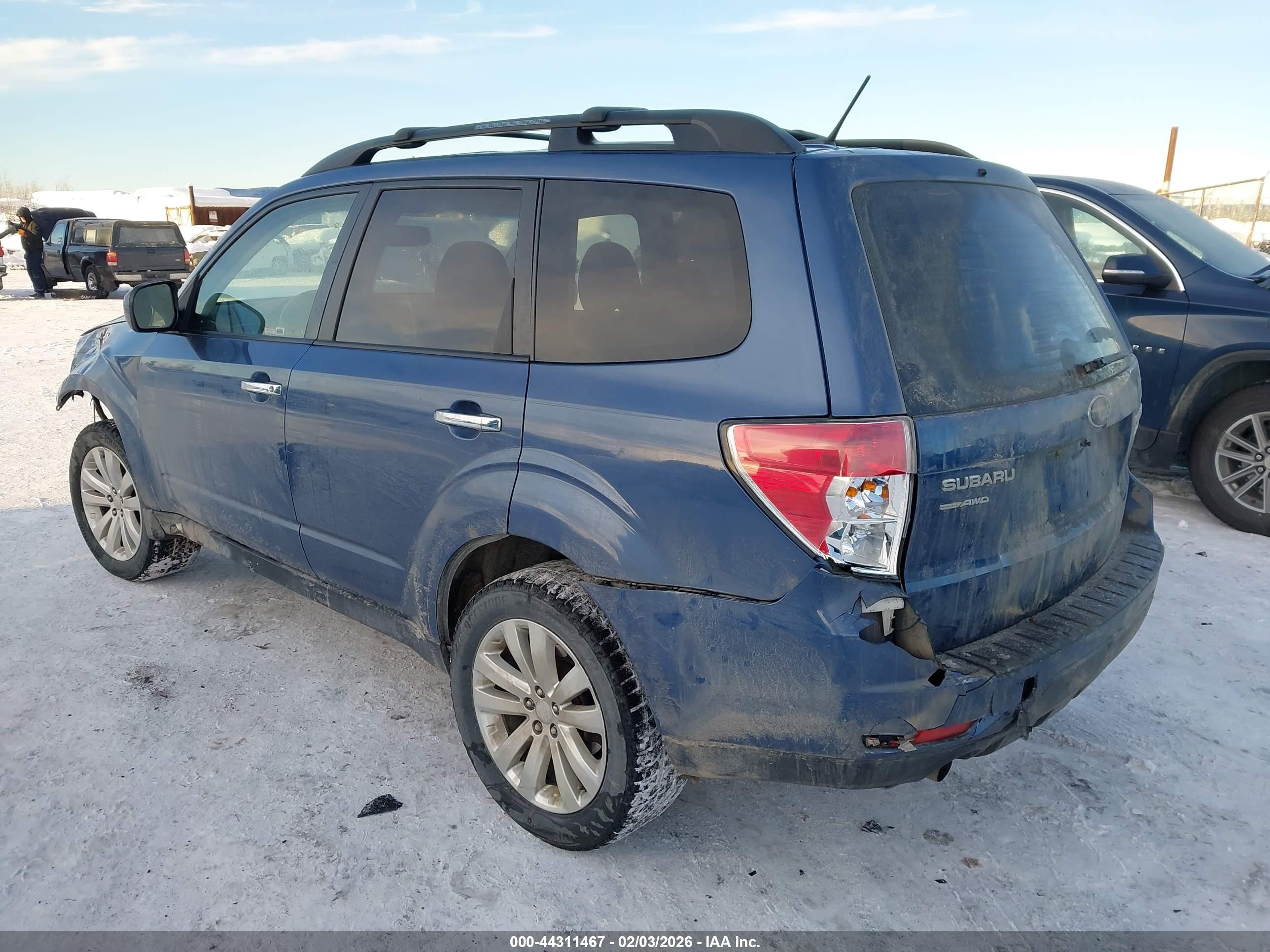 SUBARU FORESTER image 3