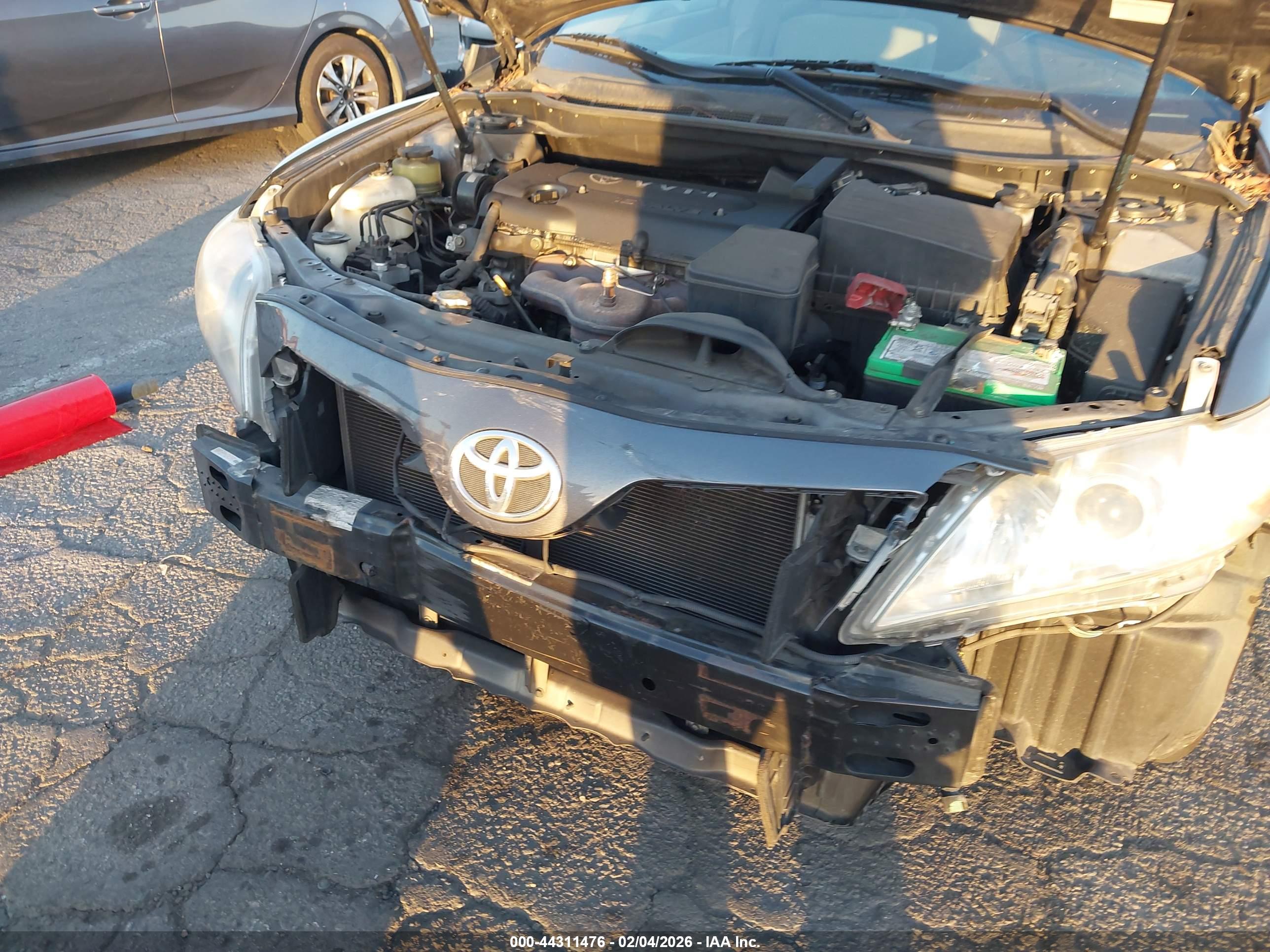 TOYOTA CAMRY image 6