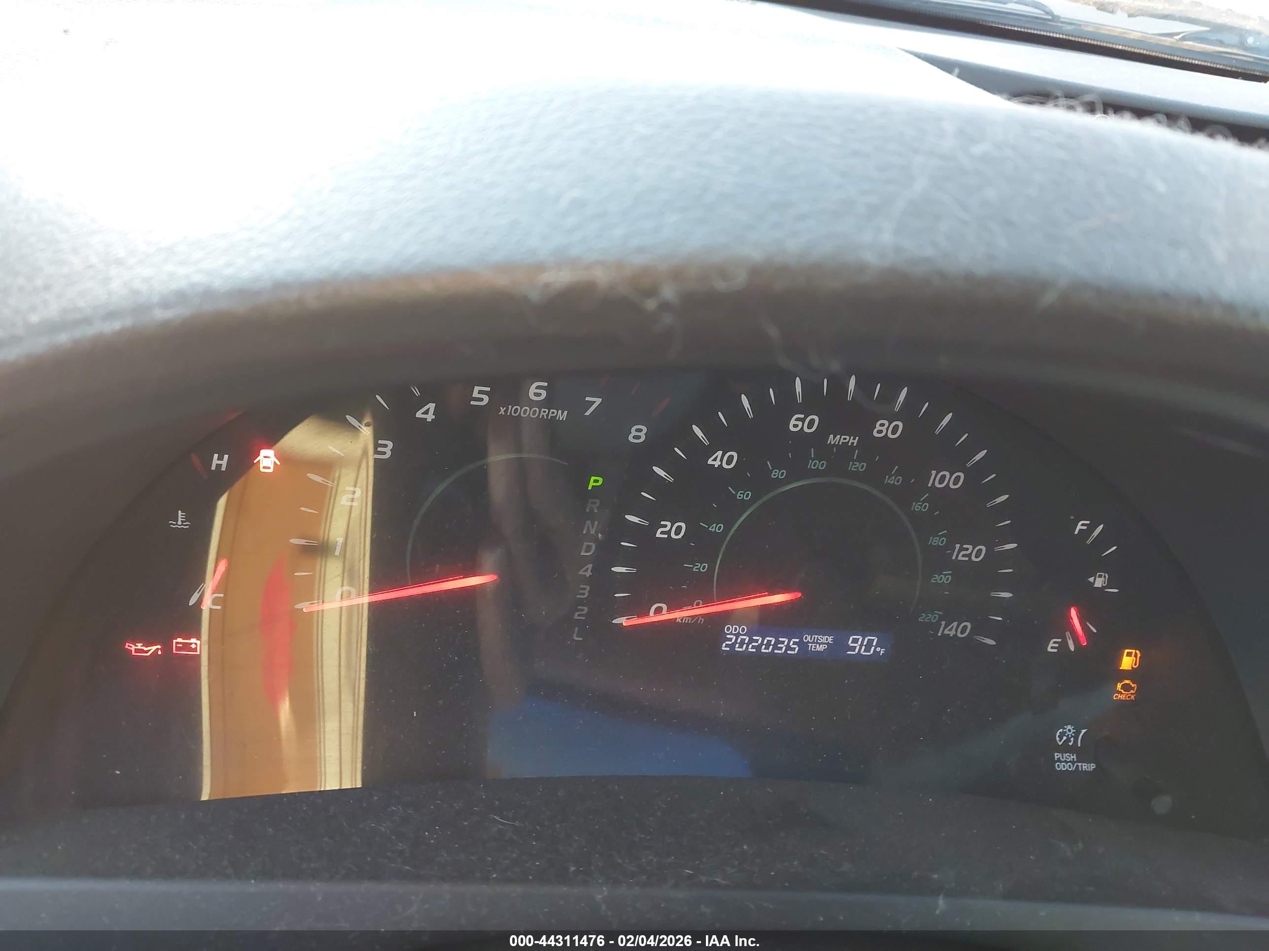 TOYOTA CAMRY image 7