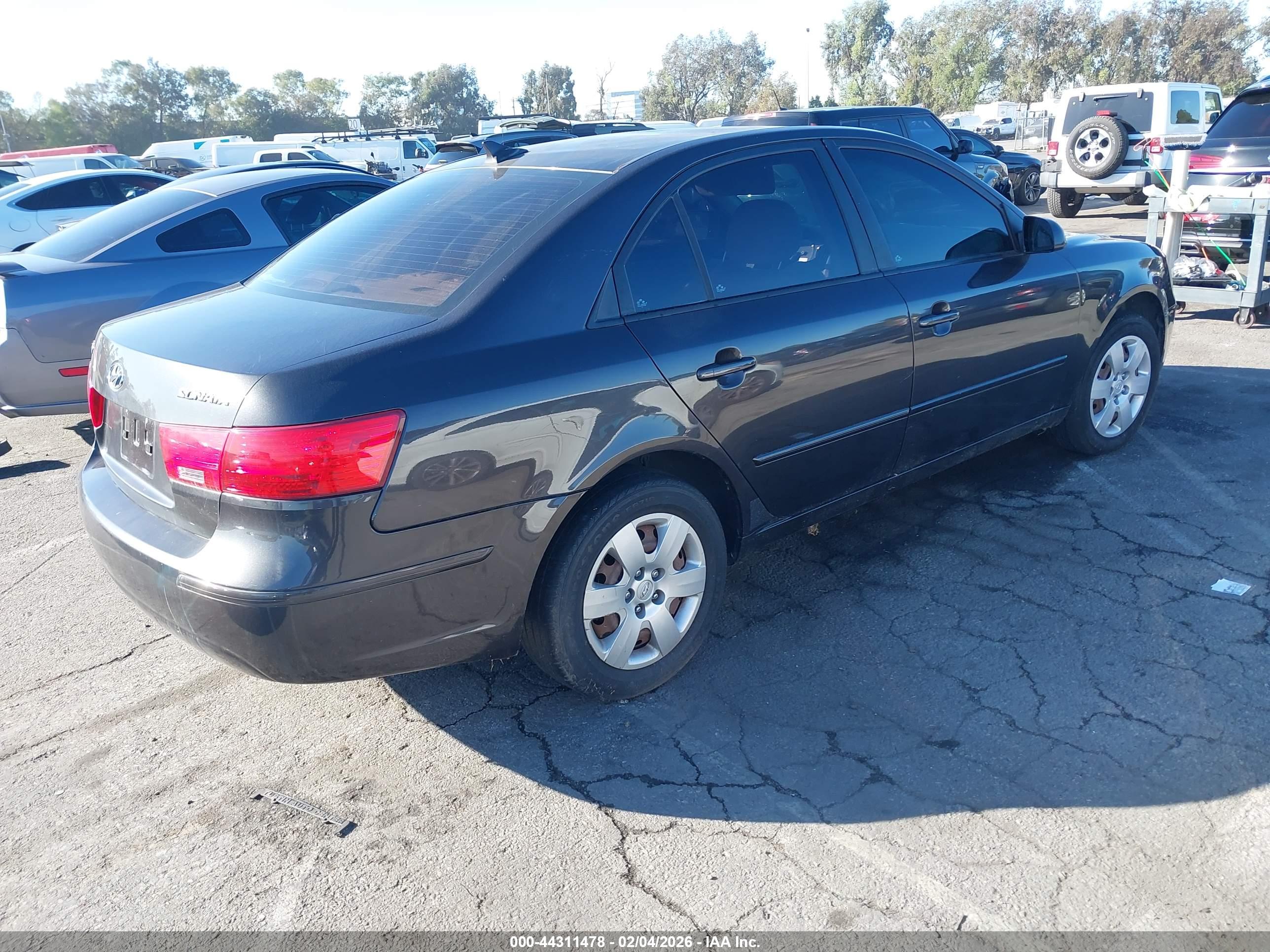 HYUNDAI SONATA image 4
