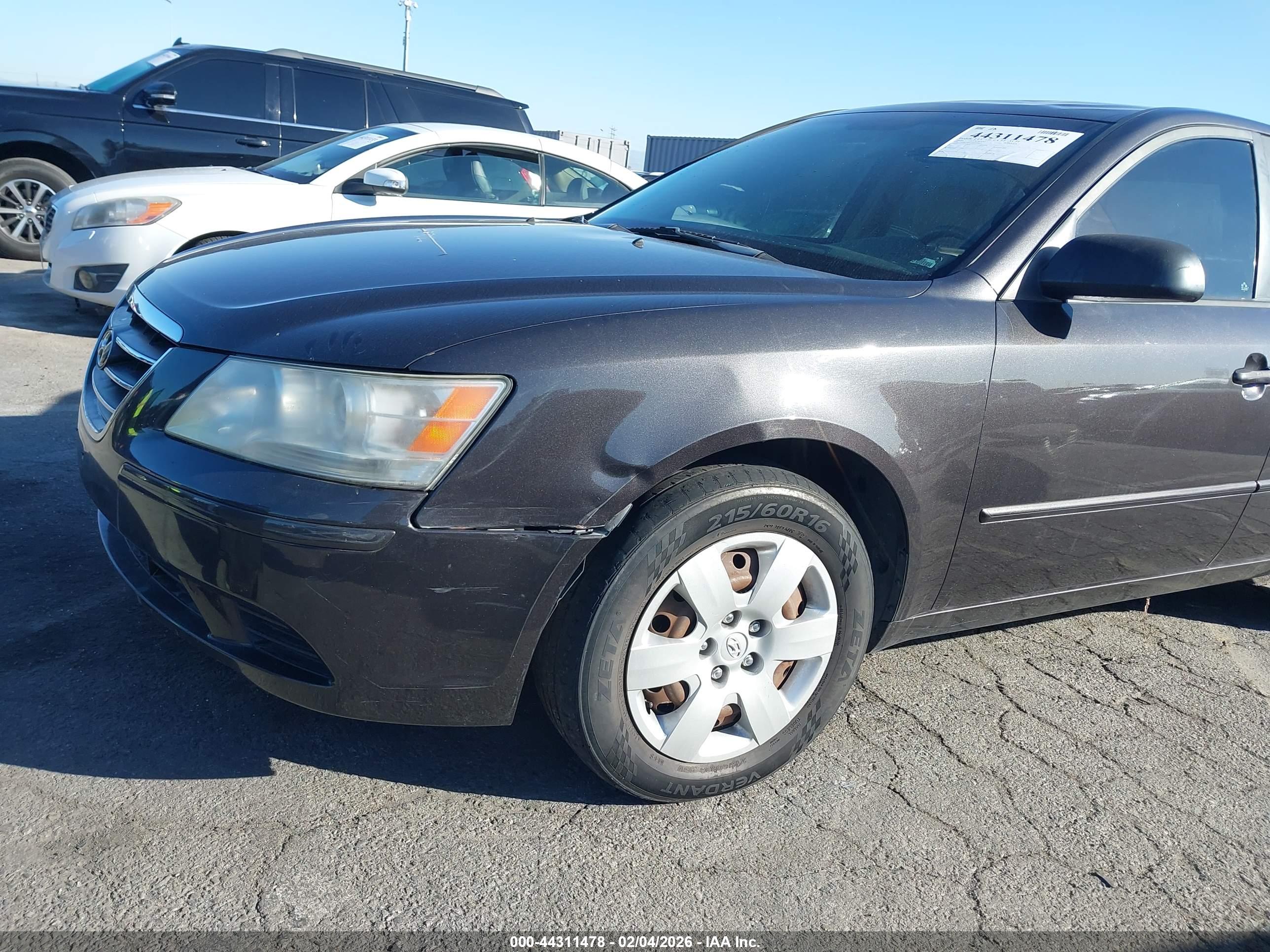 HYUNDAI SONATA image 6