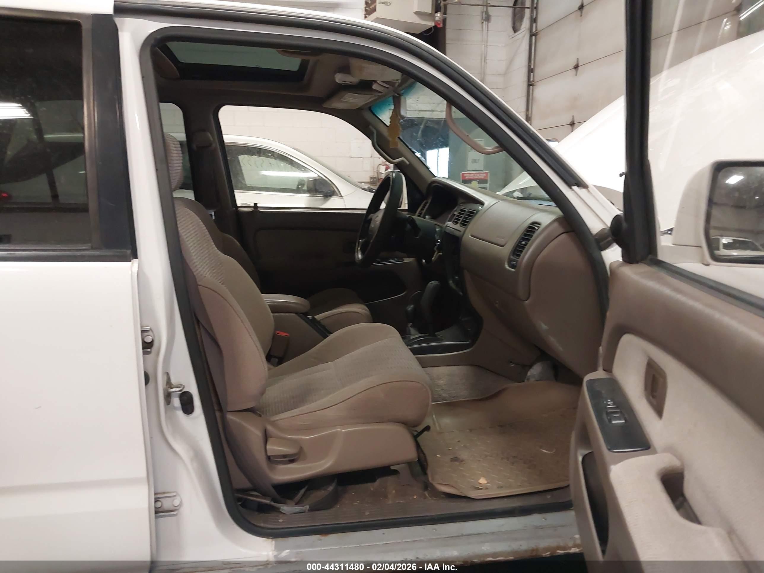 TOYOTA 4RUNNER image 5