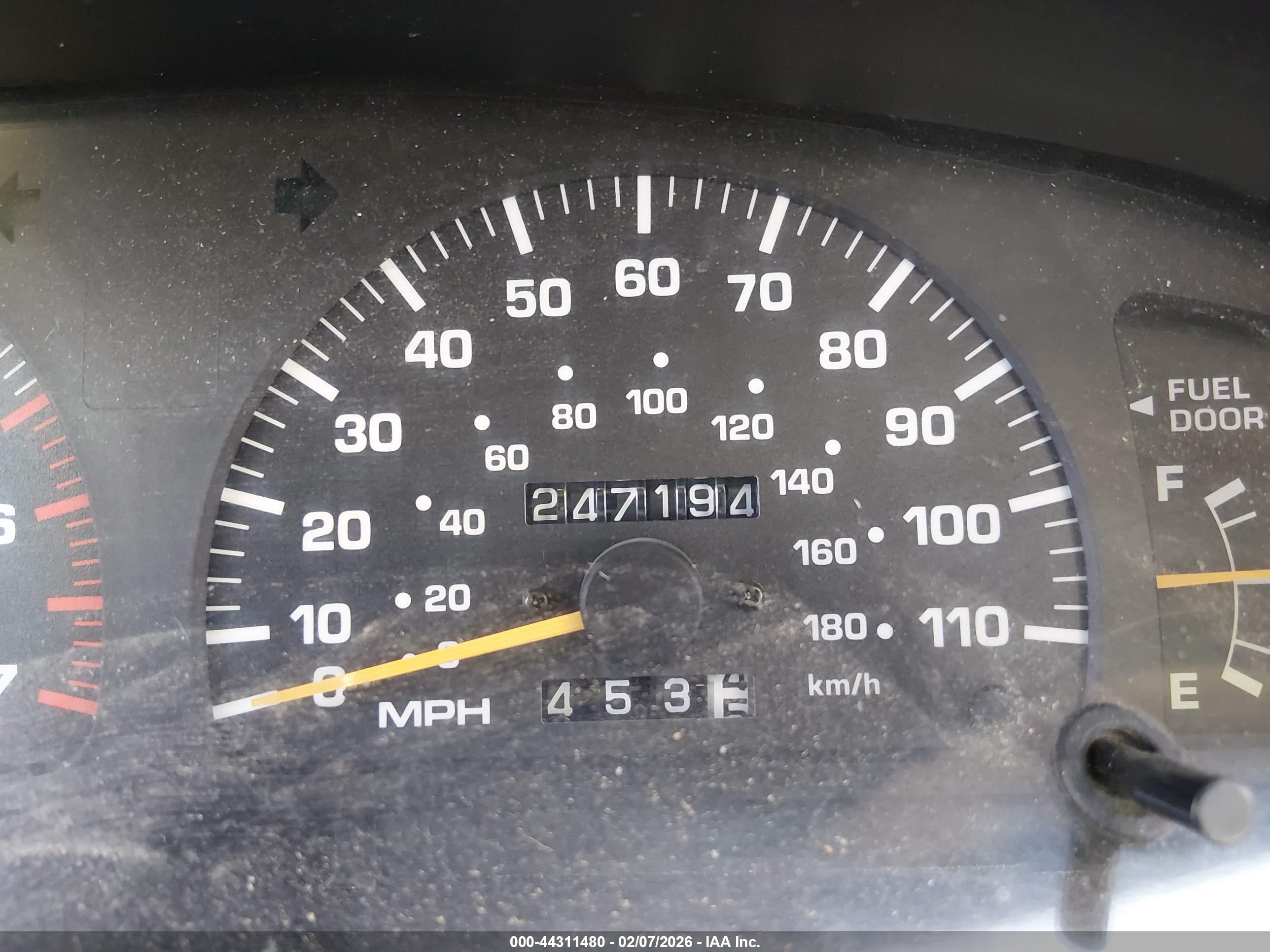 TOYOTA 4RUNNER image 7