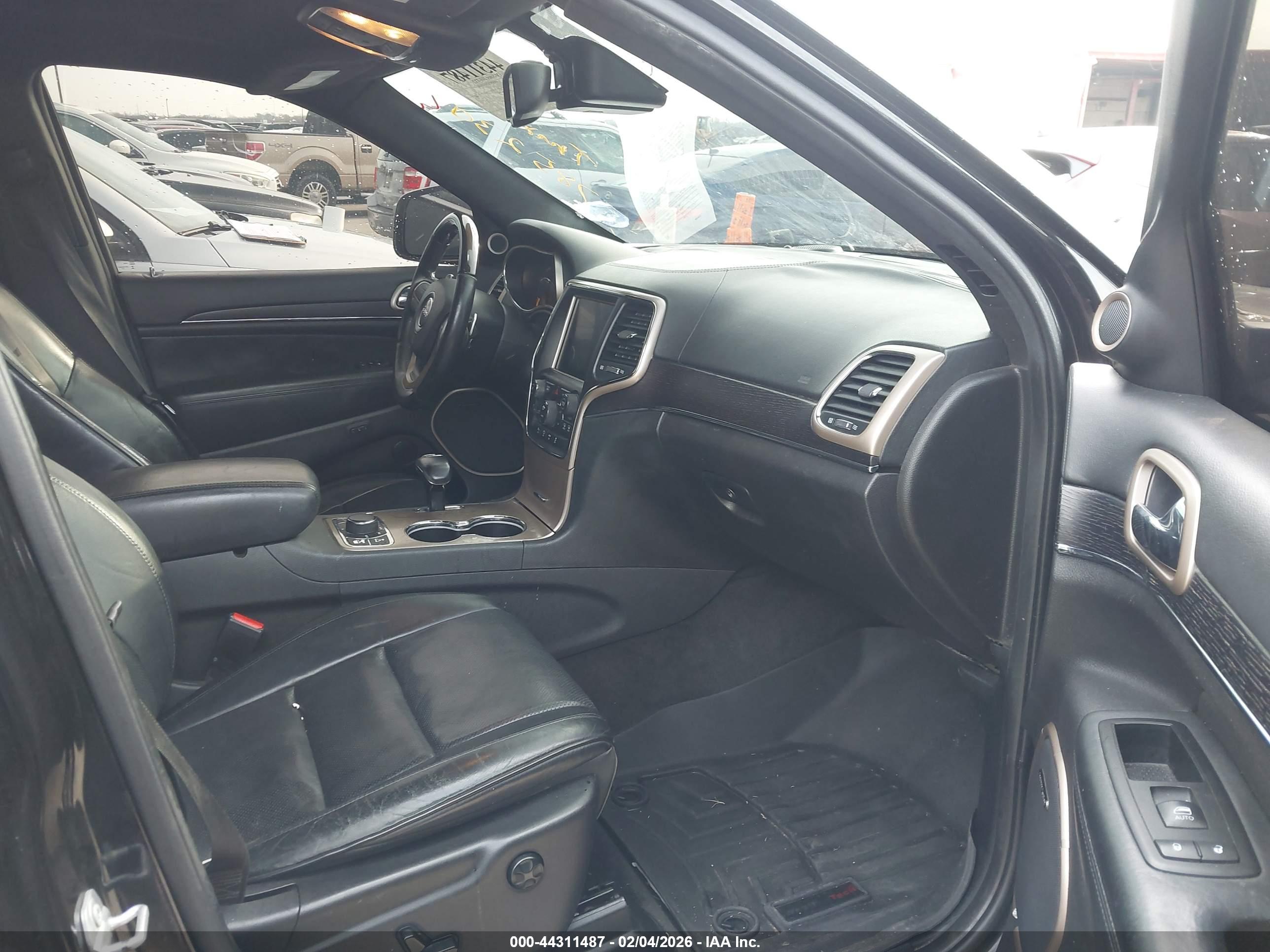 JEEP GRAND image 5