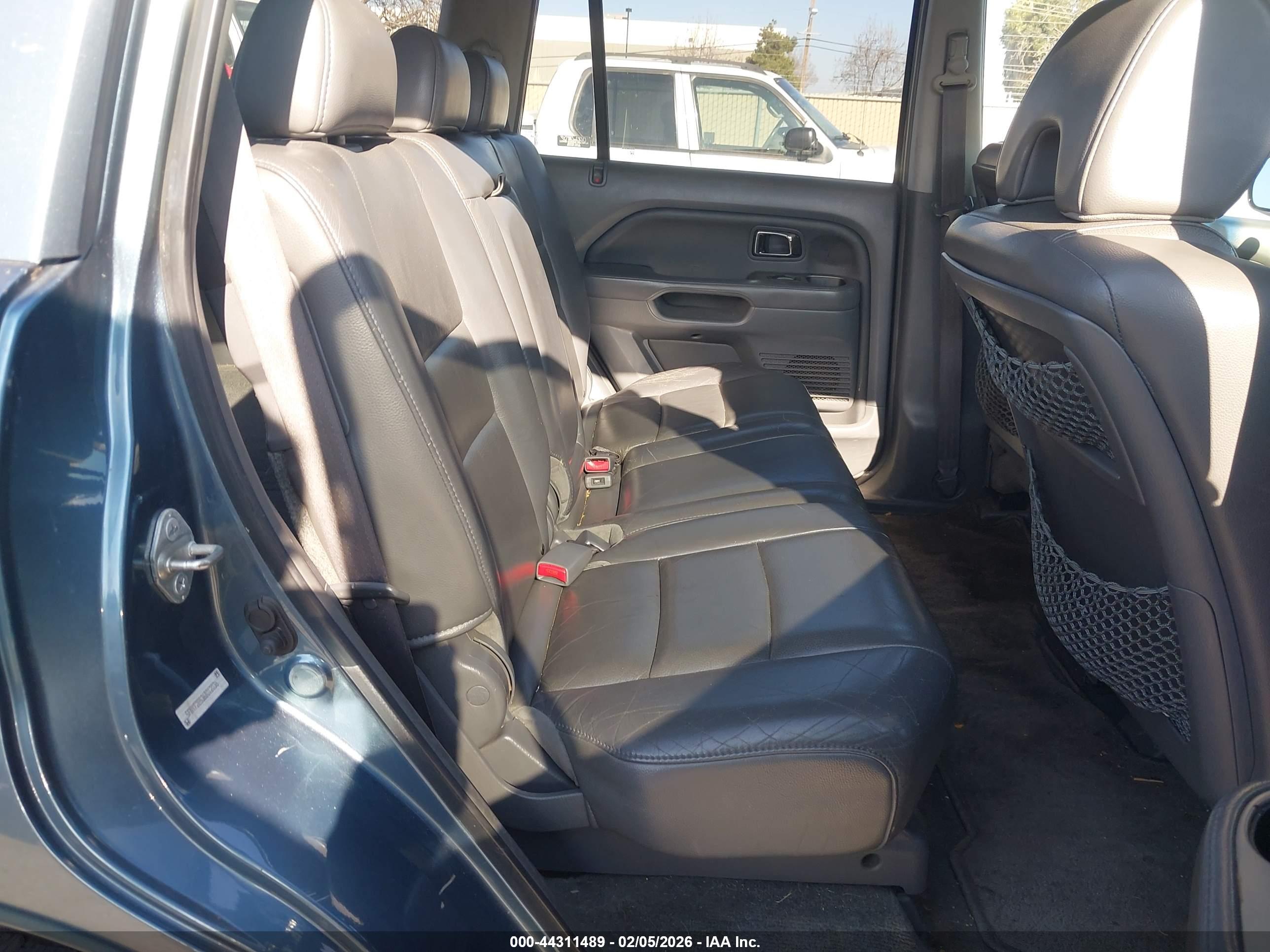 HONDA PILOT image 8
