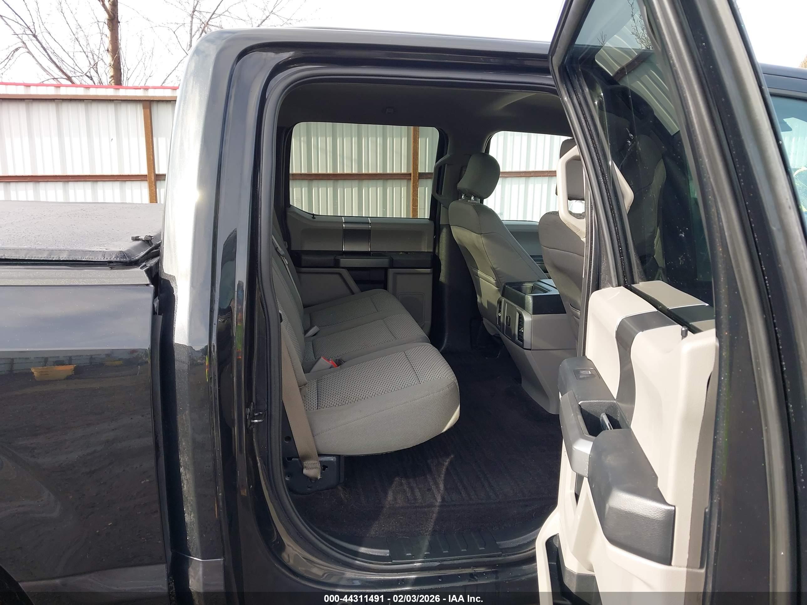 FORD F-150 image 8
