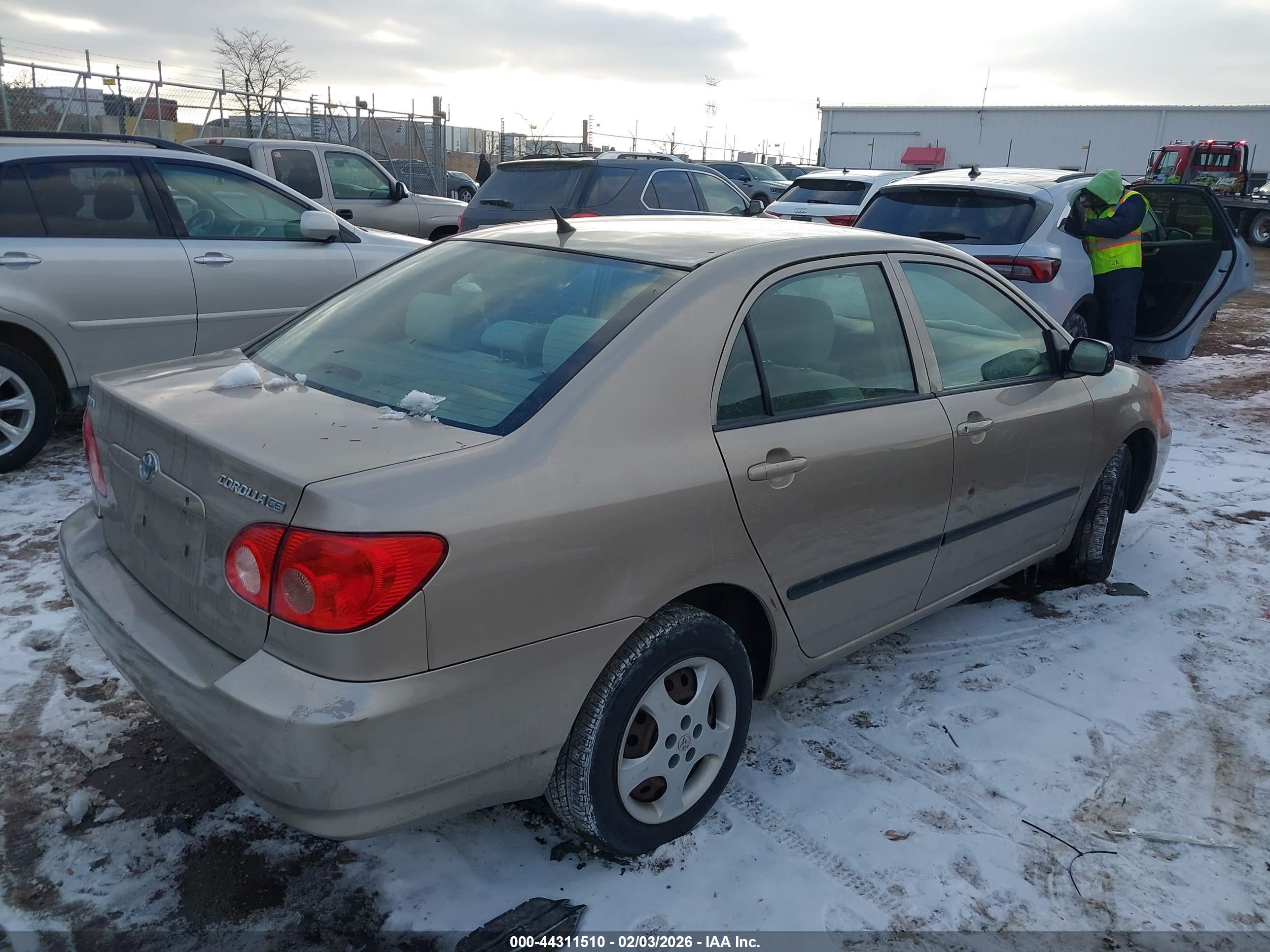 TOYOTA COROLLA image 4