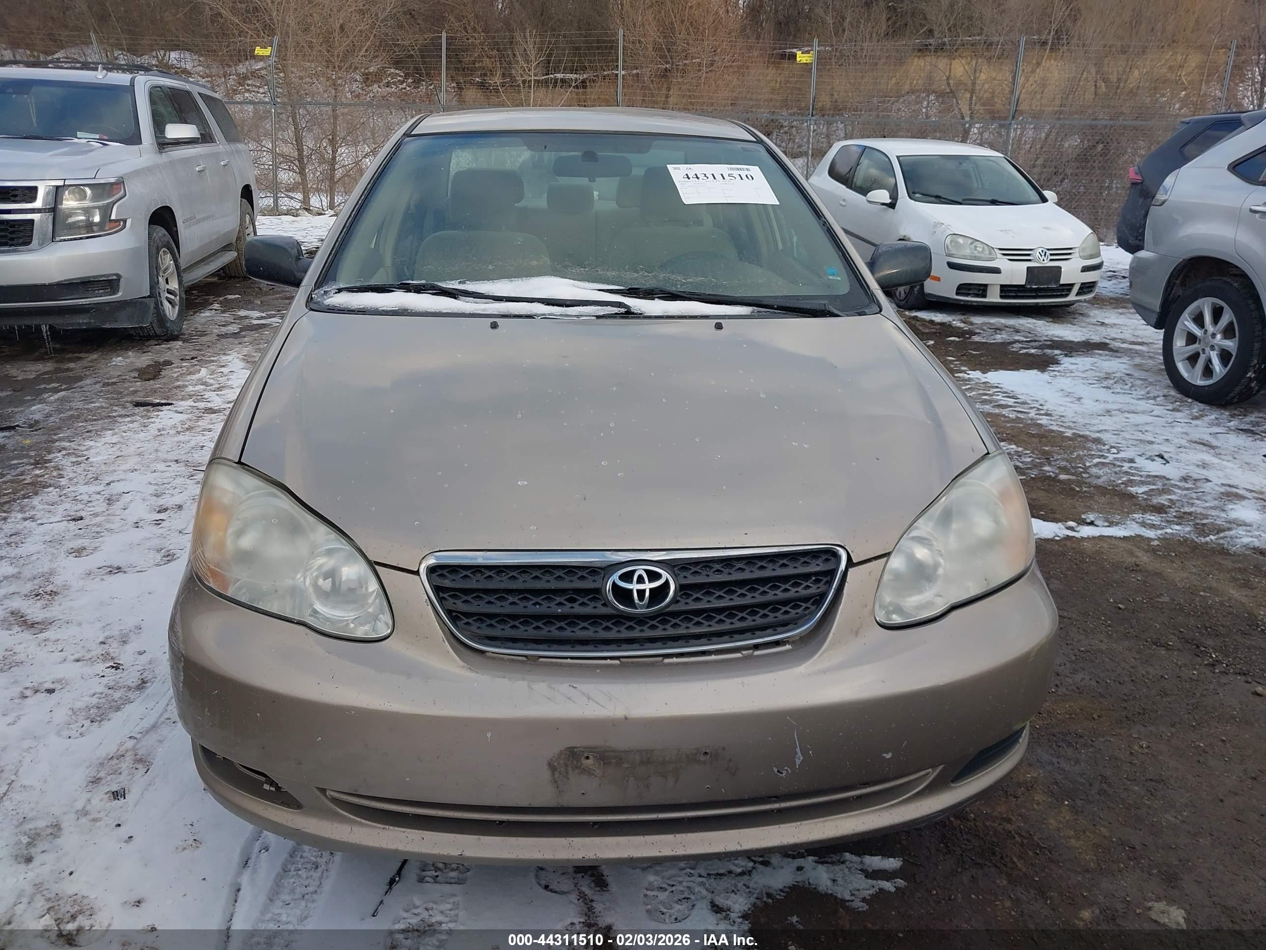 TOYOTA COROLLA image 6