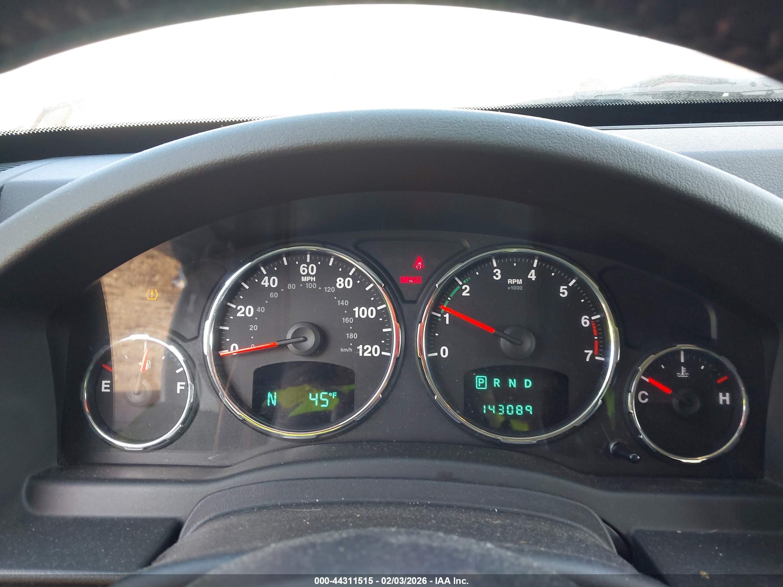 JEEP LIBERTY image 7