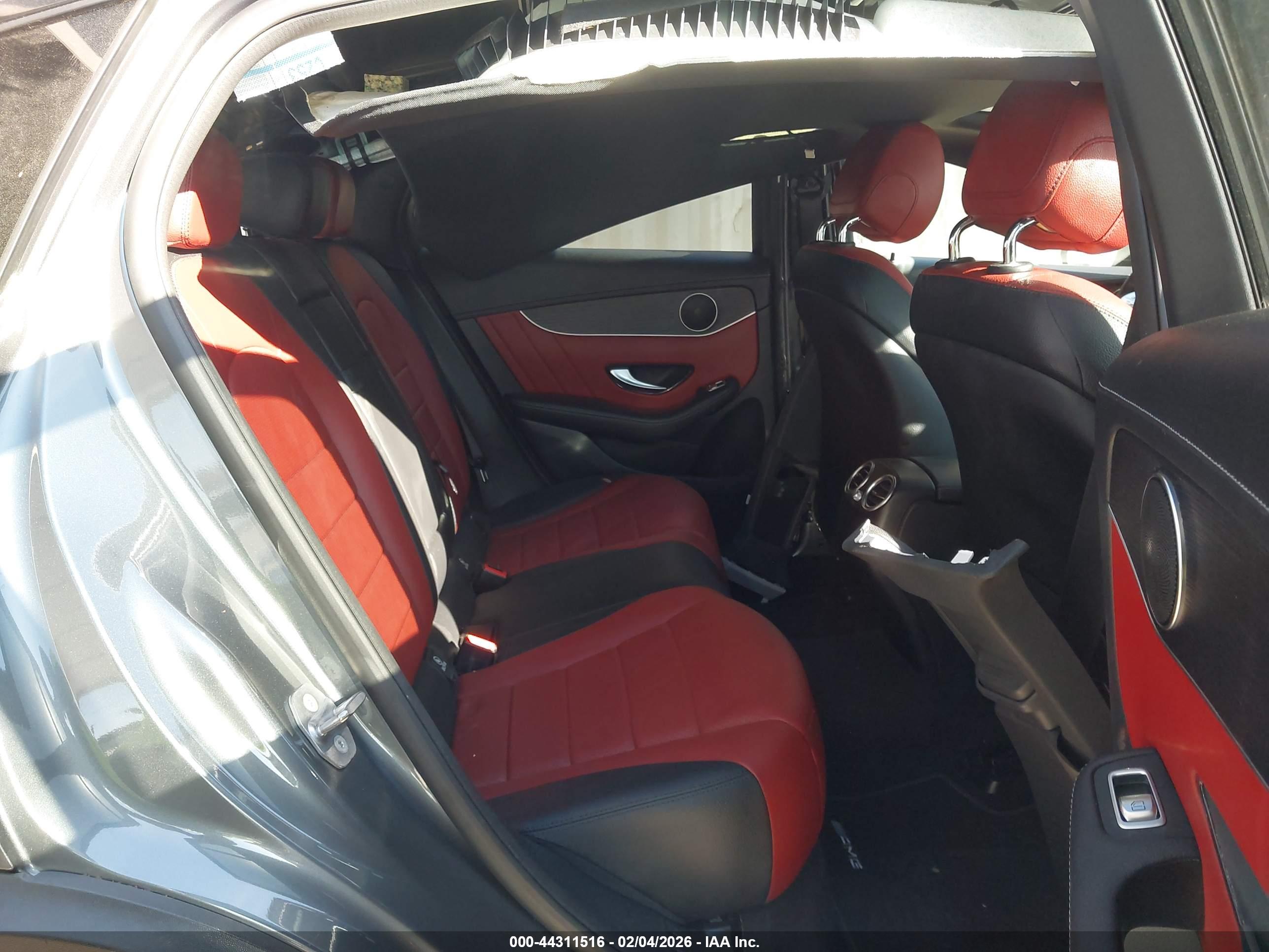 MERCEDES-BENZ GLC image 8