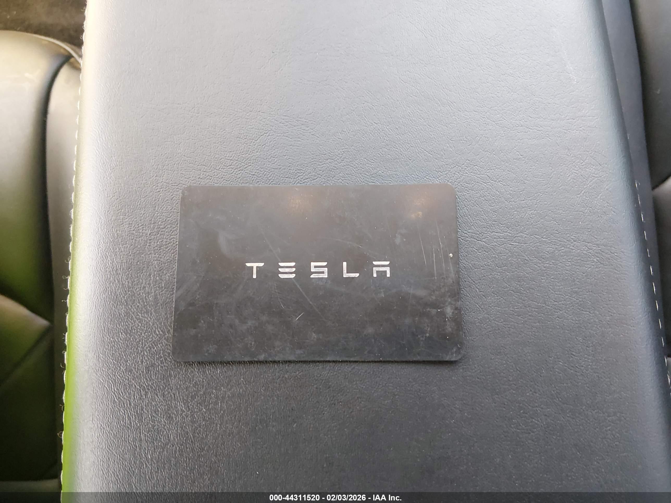 TESLA MODEL image 11
